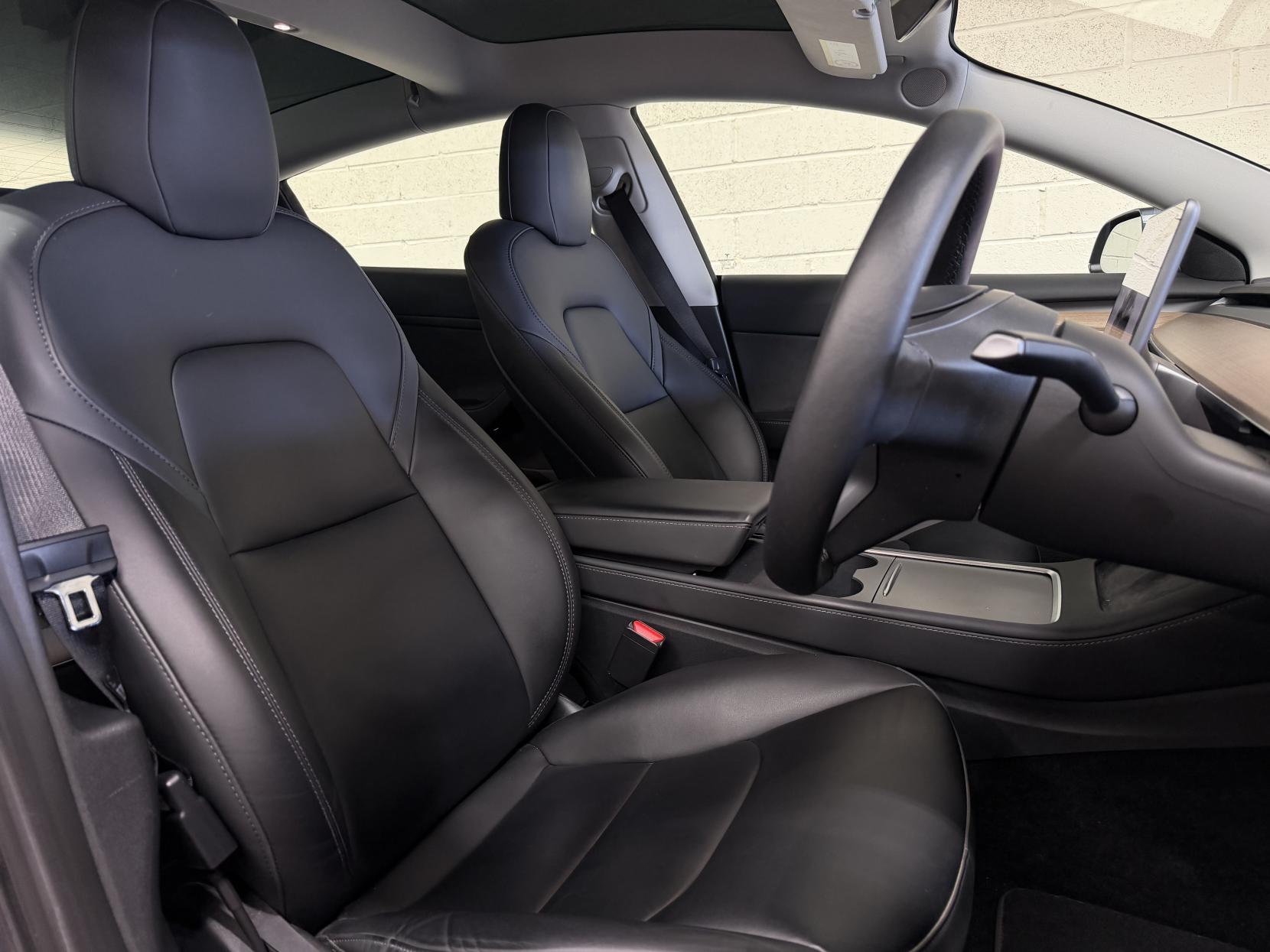 Tesla Model 3 (Dual Motor) Long Range Saloon 4dr Electric Auto 4WDE (346 ps)