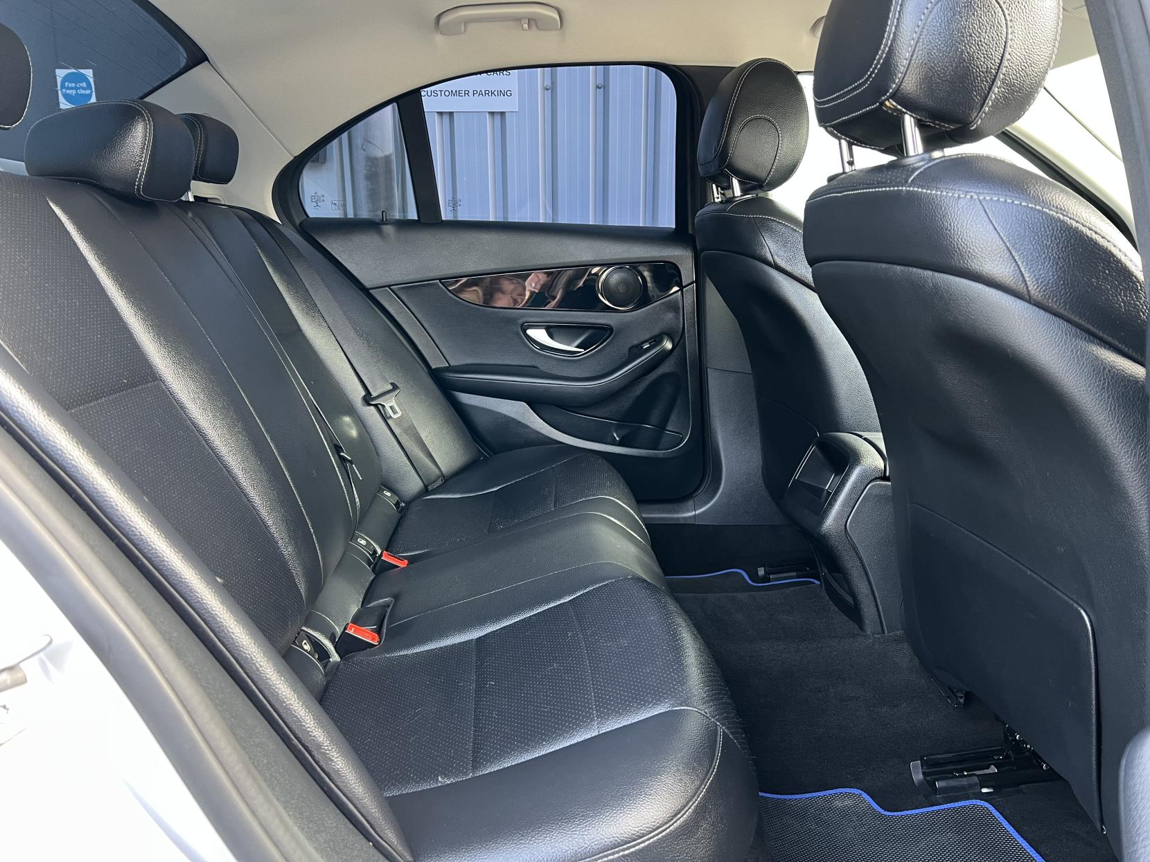 Mercedes-Benz C Class 2.0 C200 SE Saloon 4dr Petrol Manual Euro 6 (s/s) (184 ps)