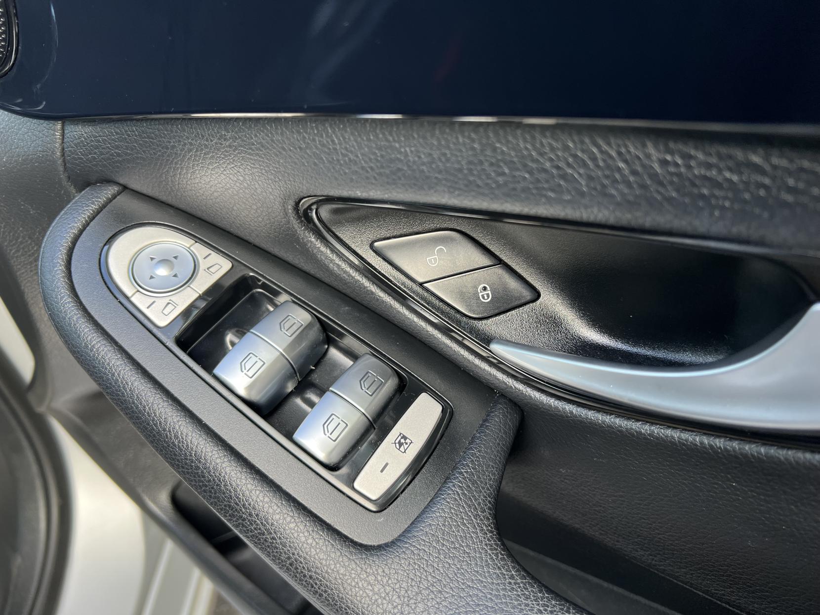 Mercedes-Benz C Class 2.0 C200 SE Saloon 4dr Petrol Manual Euro 6 (s/s) (184 ps)