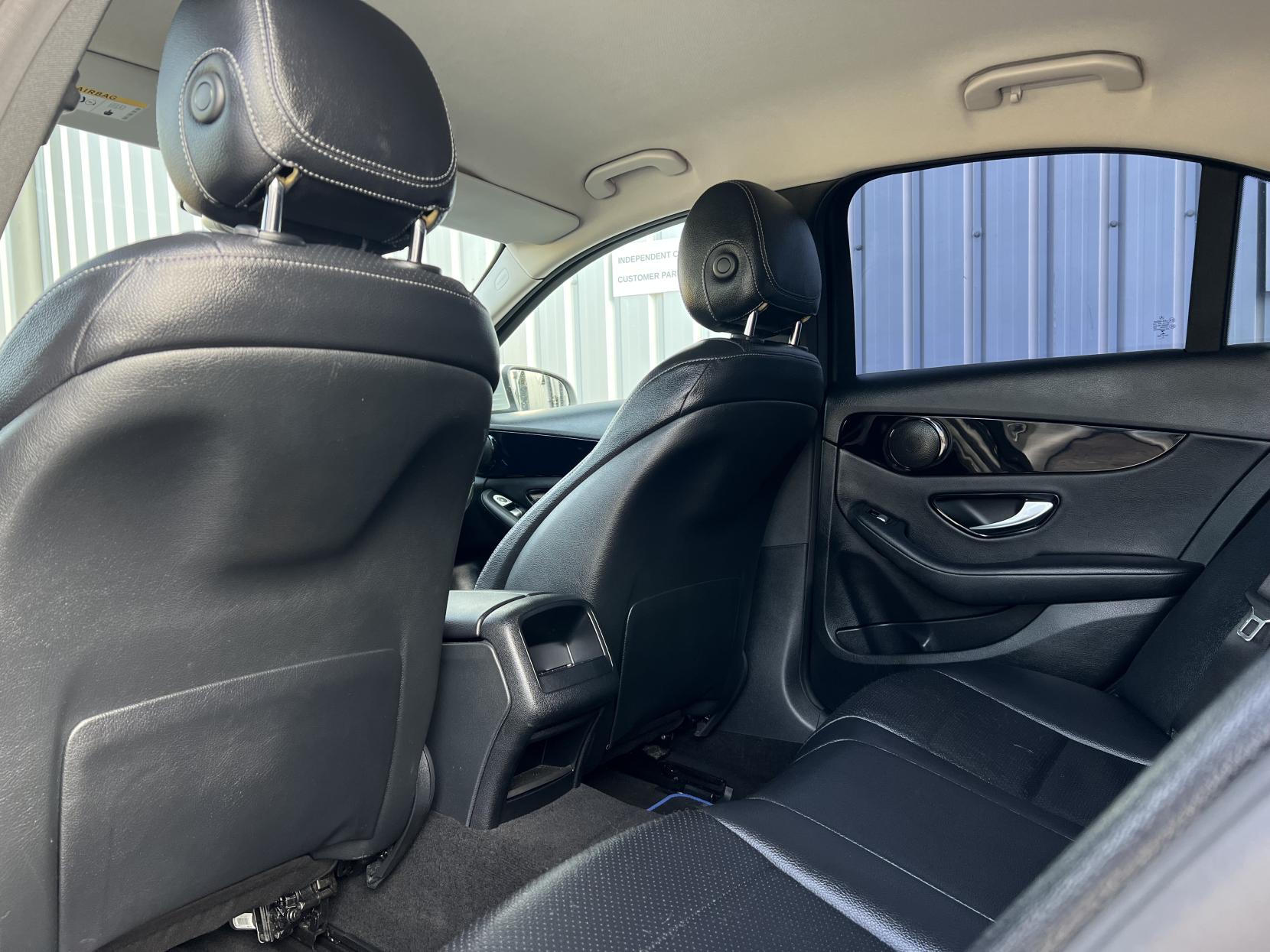 Mercedes-Benz C Class 2.0 C200 SE Saloon 4dr Petrol Manual Euro 6 (s/s) (184 ps)