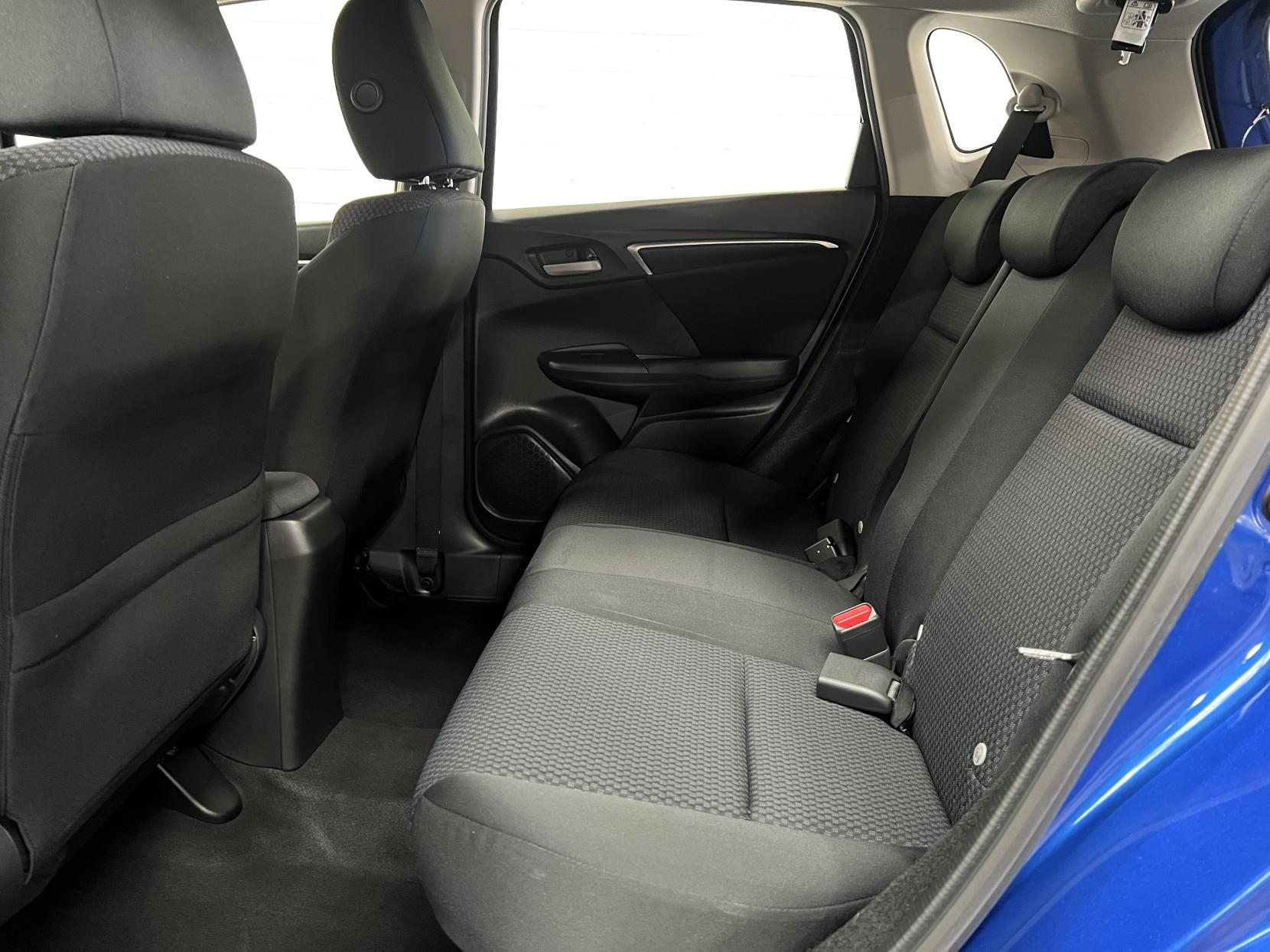 Honda Jazz 1.3 i-VTEC SE Hatchback 5dr Petrol CVT Euro 6 (s/s) (102 ps)