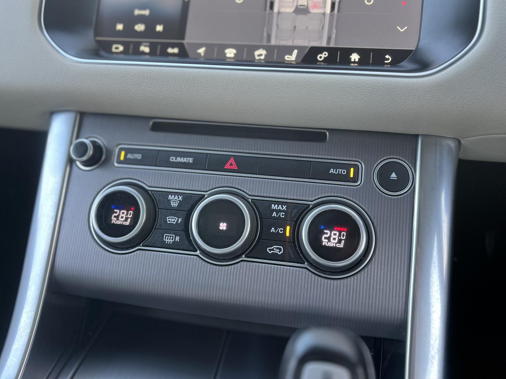 Land Rover Range Rover Sport 3.0 SD V6 HSE SUV 5dr Diesel Auto 4WD Euro 6 (s/s) (306 ps)