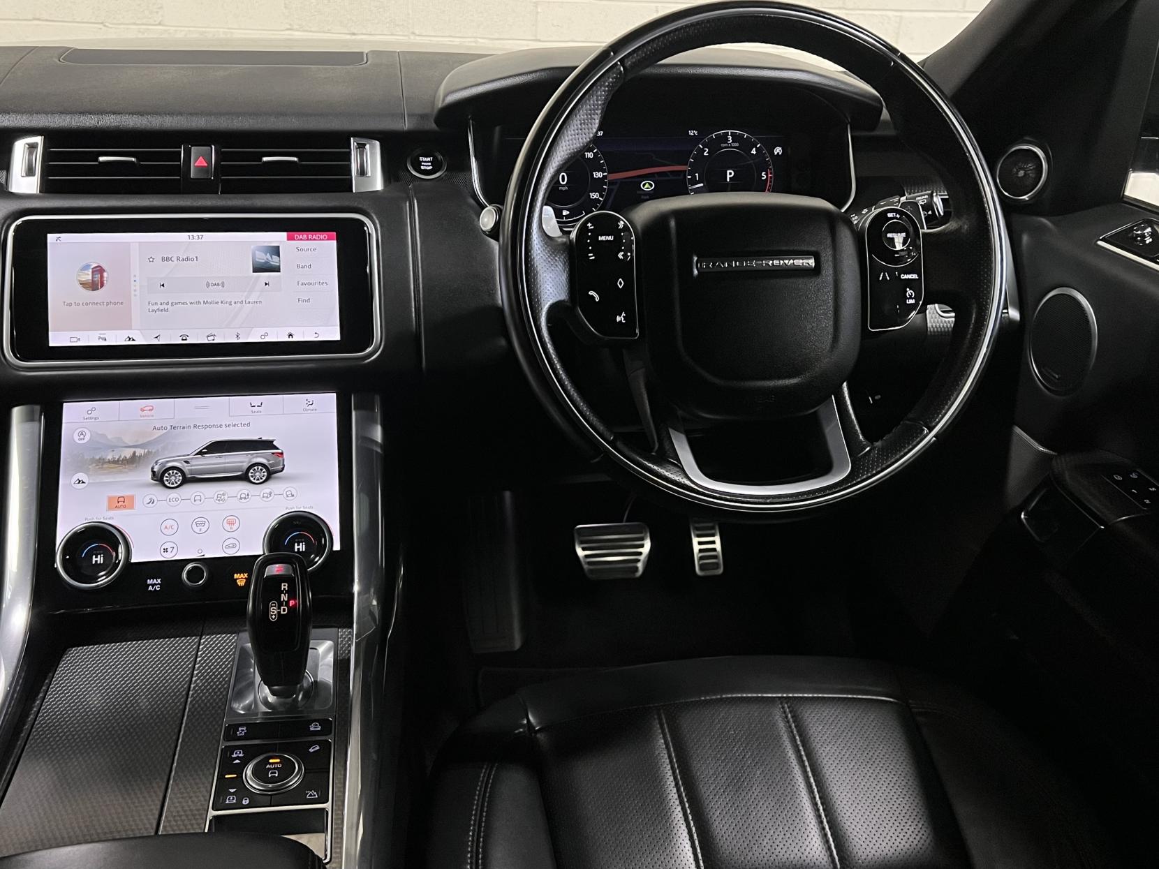 Land Rover Range Rover Sport 3.0 SD V6 HSE Dynamic SUV 5dr Diesel Auto 4WD Euro 6 (s/s) (306 ps)