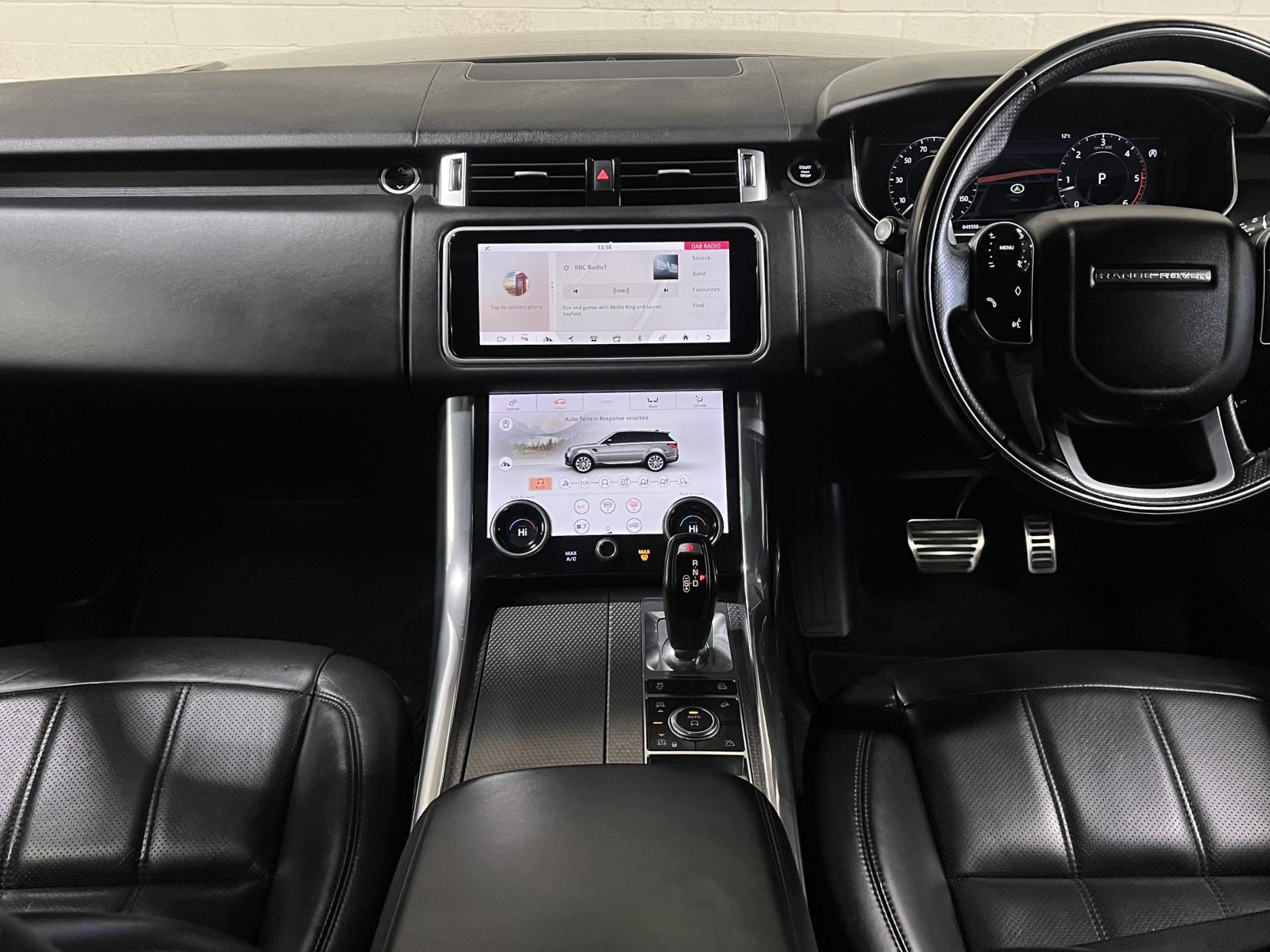 Land Rover Range Rover Sport 3.0 SD V6 HSE Dynamic SUV 5dr Diesel Auto 4WD Euro 6 (s/s) (306 ps)