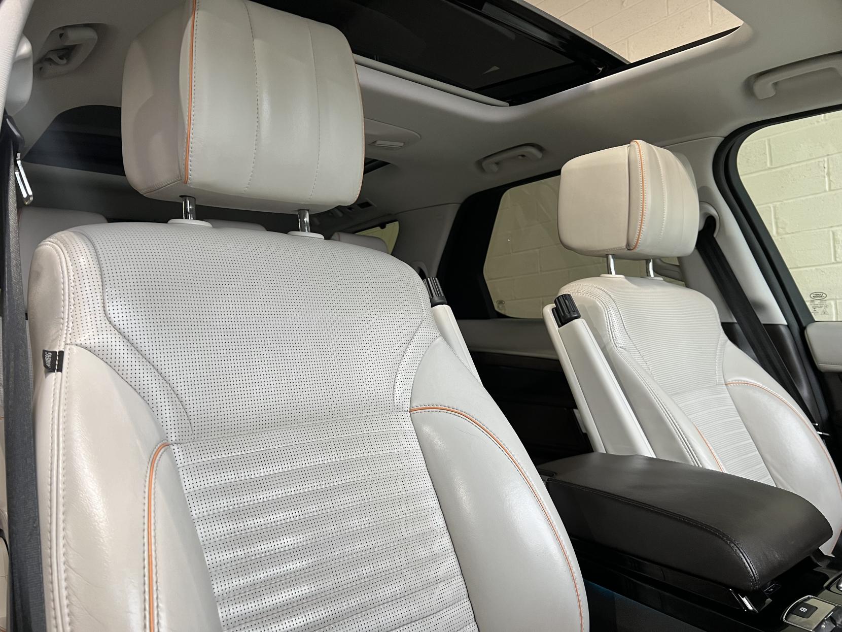 Land Rover Discovery 3.0 SD V6 HSE Luxury SUV 5dr Diesel Auto 4WD Euro 6 (s/s) (306 ps)