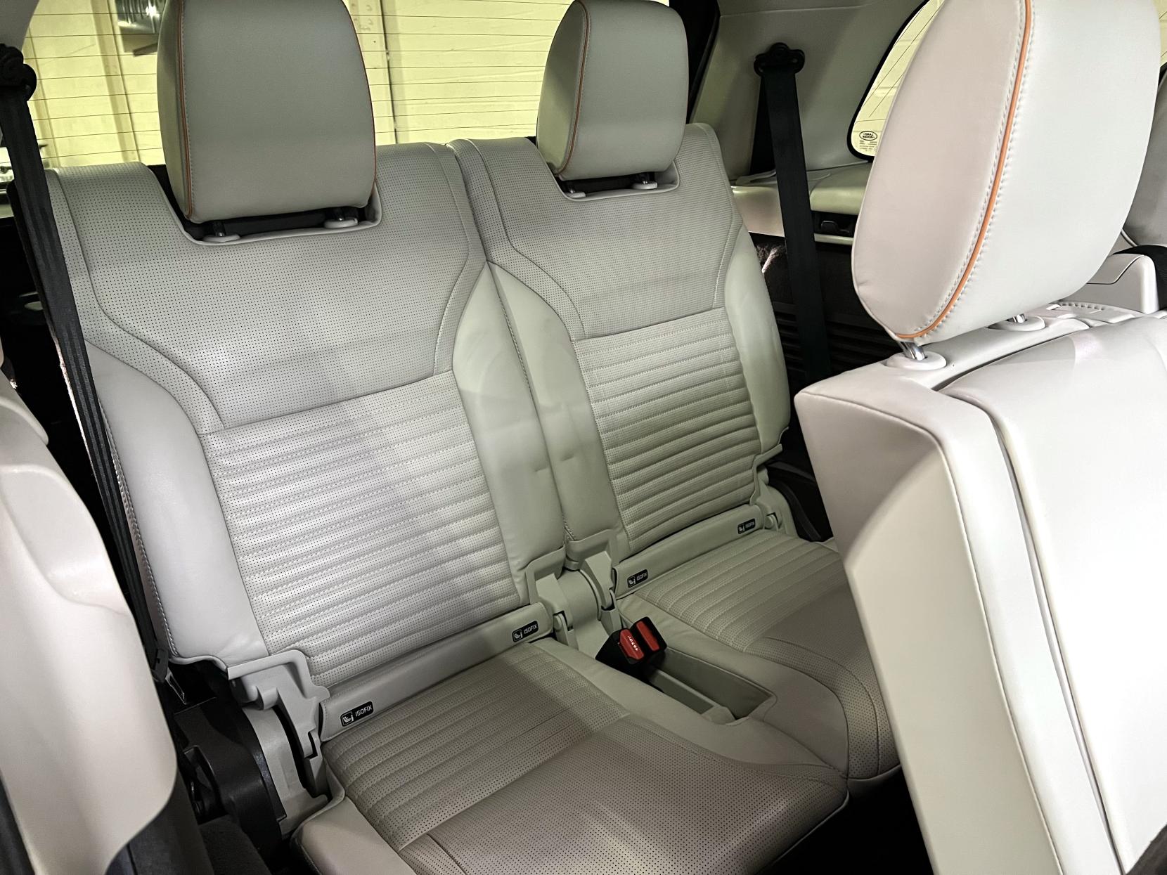 Land Rover Discovery 3.0 SD V6 HSE Luxury SUV 5dr Diesel Auto 4WD Euro 6 (s/s) (306 ps)