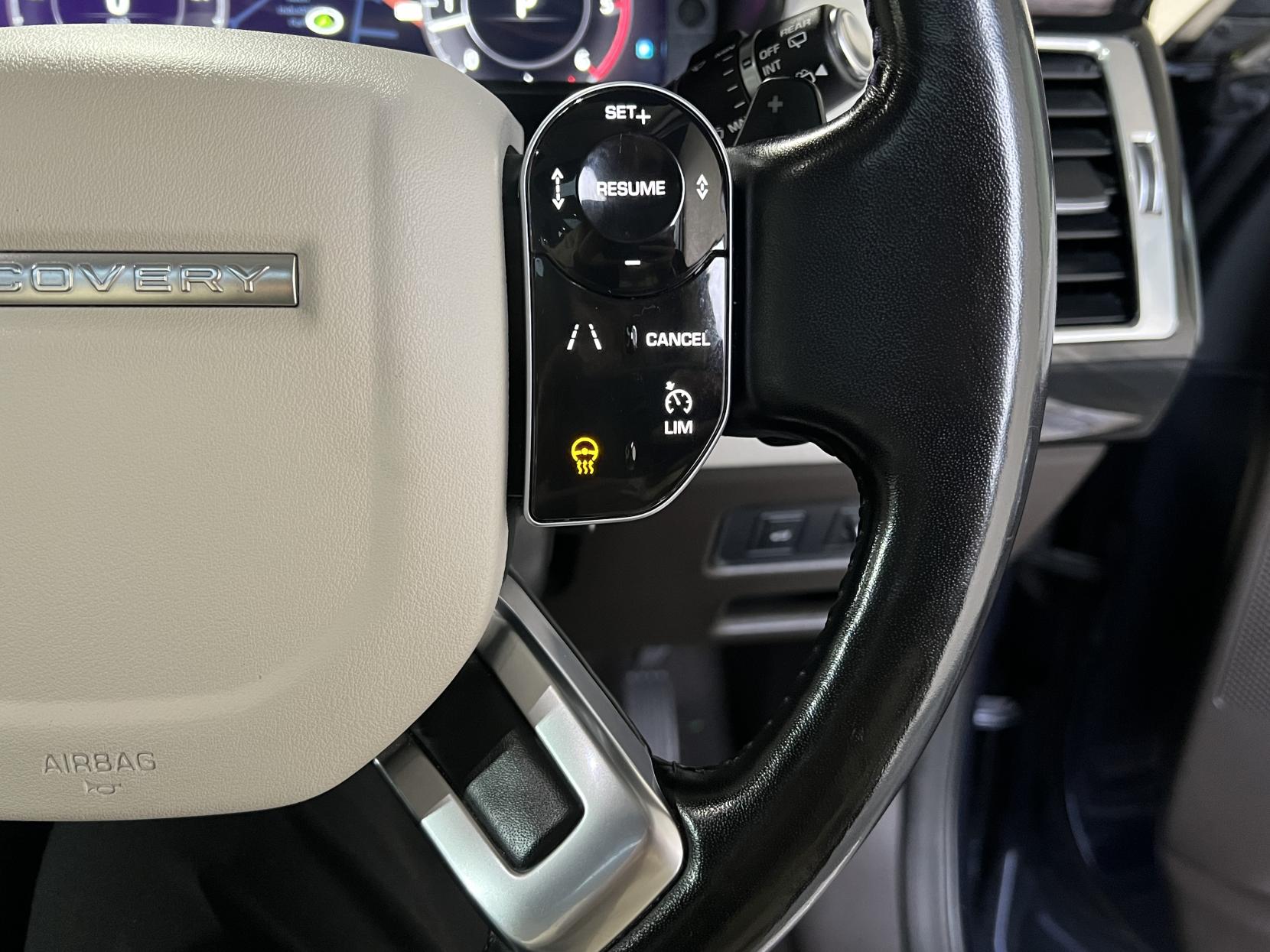 Land Rover Discovery 3.0 SD V6 HSE Luxury SUV 5dr Diesel Auto 4WD Euro 6 (s/s) (306 ps)