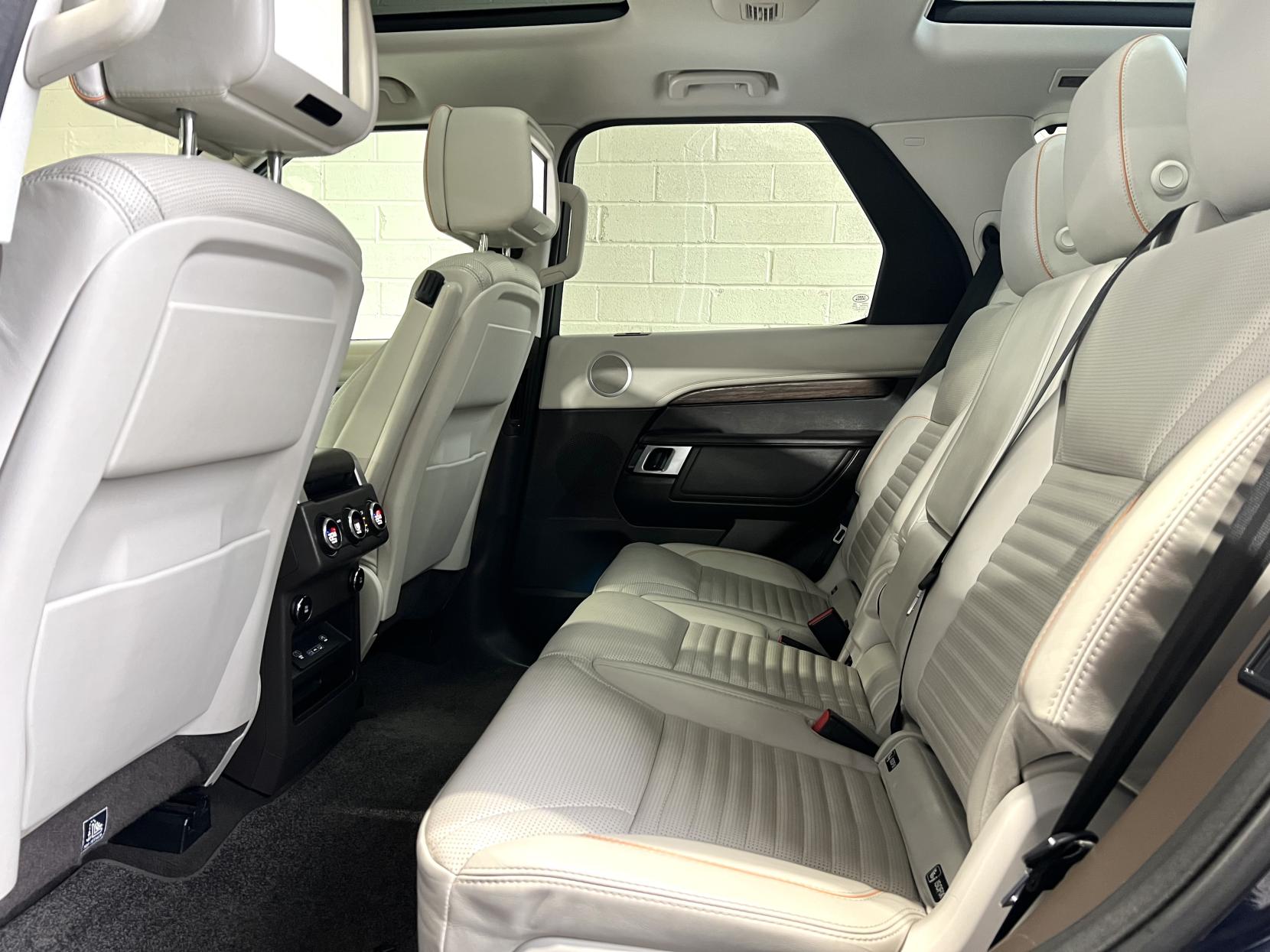 Land Rover Discovery 3.0 SD V6 HSE Luxury SUV 5dr Diesel Auto 4WD Euro 6 (s/s) (306 ps)