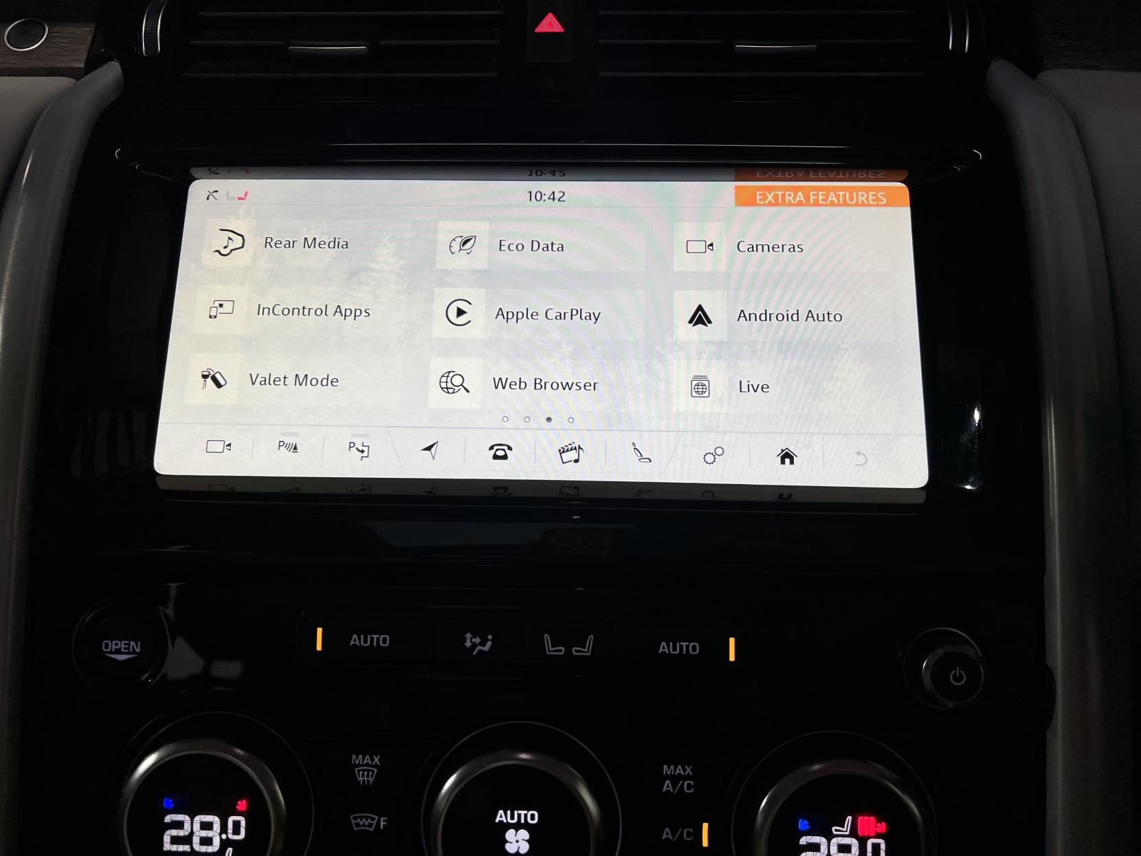 Land Rover Discovery 3.0 SD V6 HSE Luxury SUV 5dr Diesel Auto 4WD Euro 6 (s/s) (306 ps)