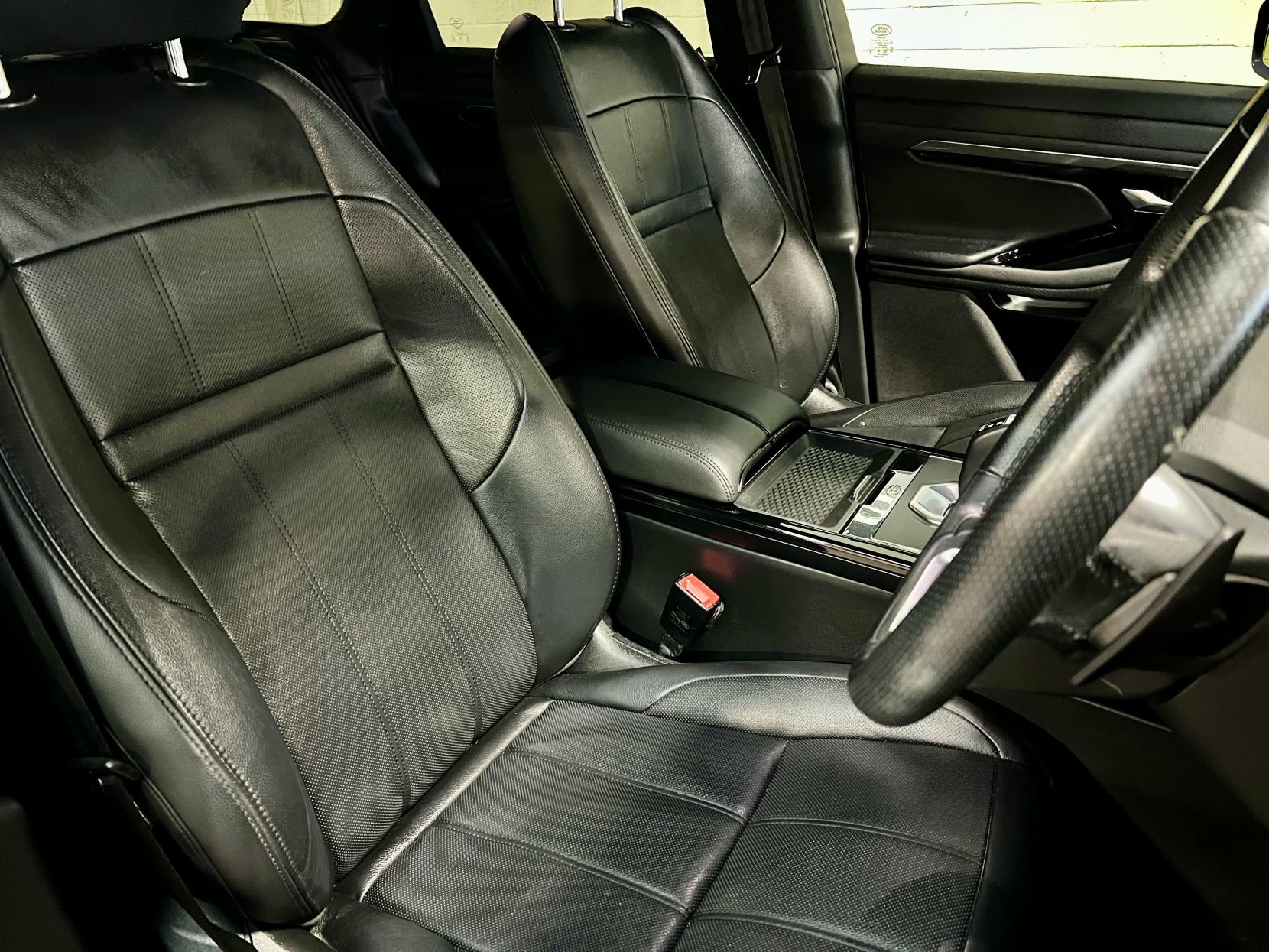 Land Rover Range Rover Evoque 2.0 P200 MHEV R-Dynamic S SUV 5dr Petrol Auto 4WD Euro 6 (s/s) (200 ps)