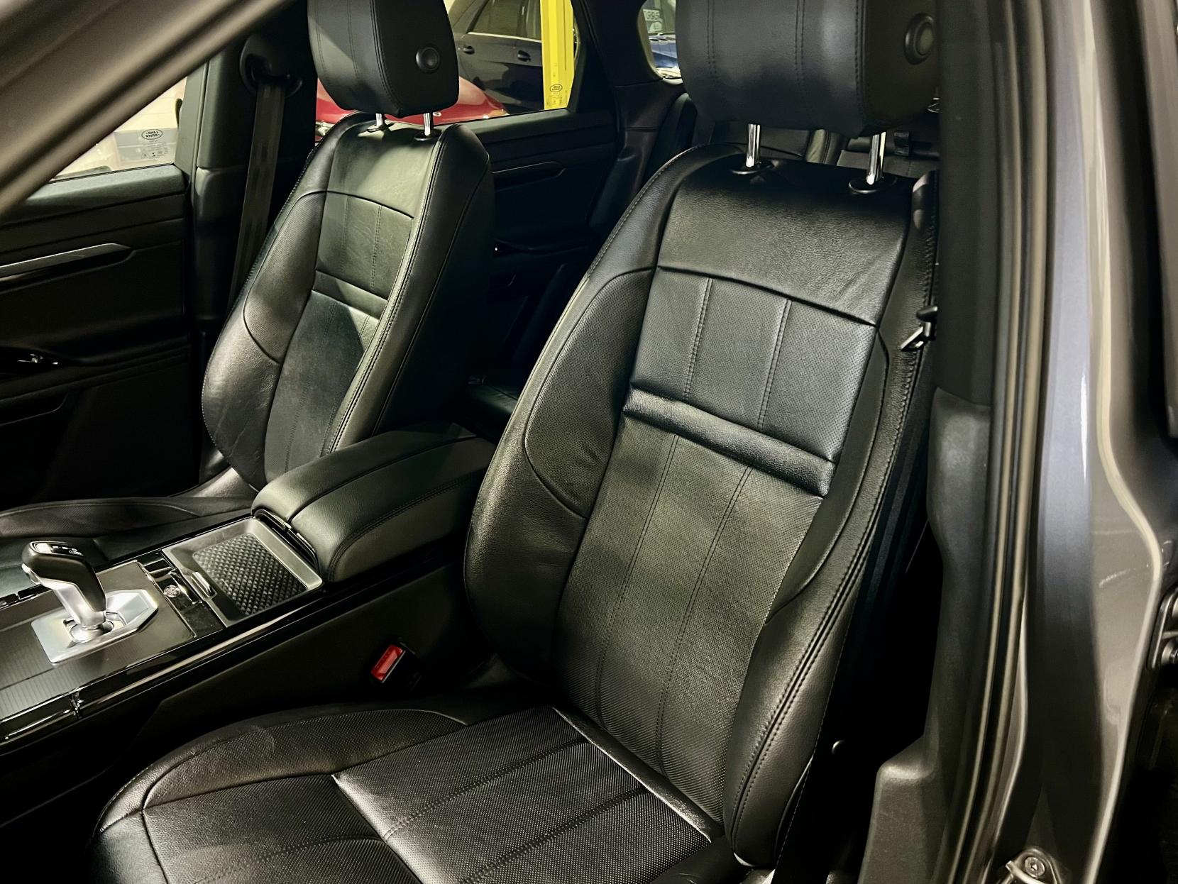 Land Rover Range Rover Evoque 2.0 P200 MHEV R-Dynamic S SUV 5dr Petrol Auto 4WD Euro 6 (s/s) (200 ps)