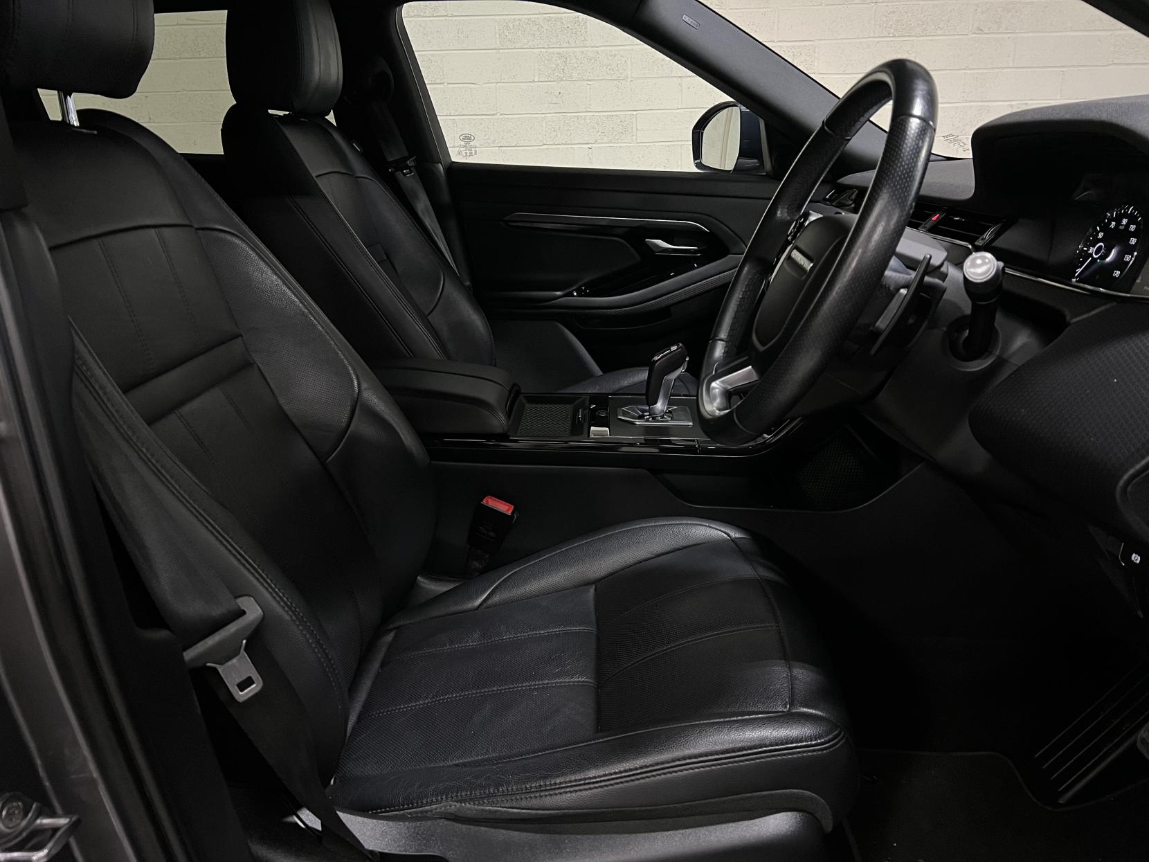 Land Rover Range Rover Evoque 2.0 P200 MHEV R-Dynamic S SUV 5dr Petrol Auto 4WD Euro 6 (s/s) (200 ps)