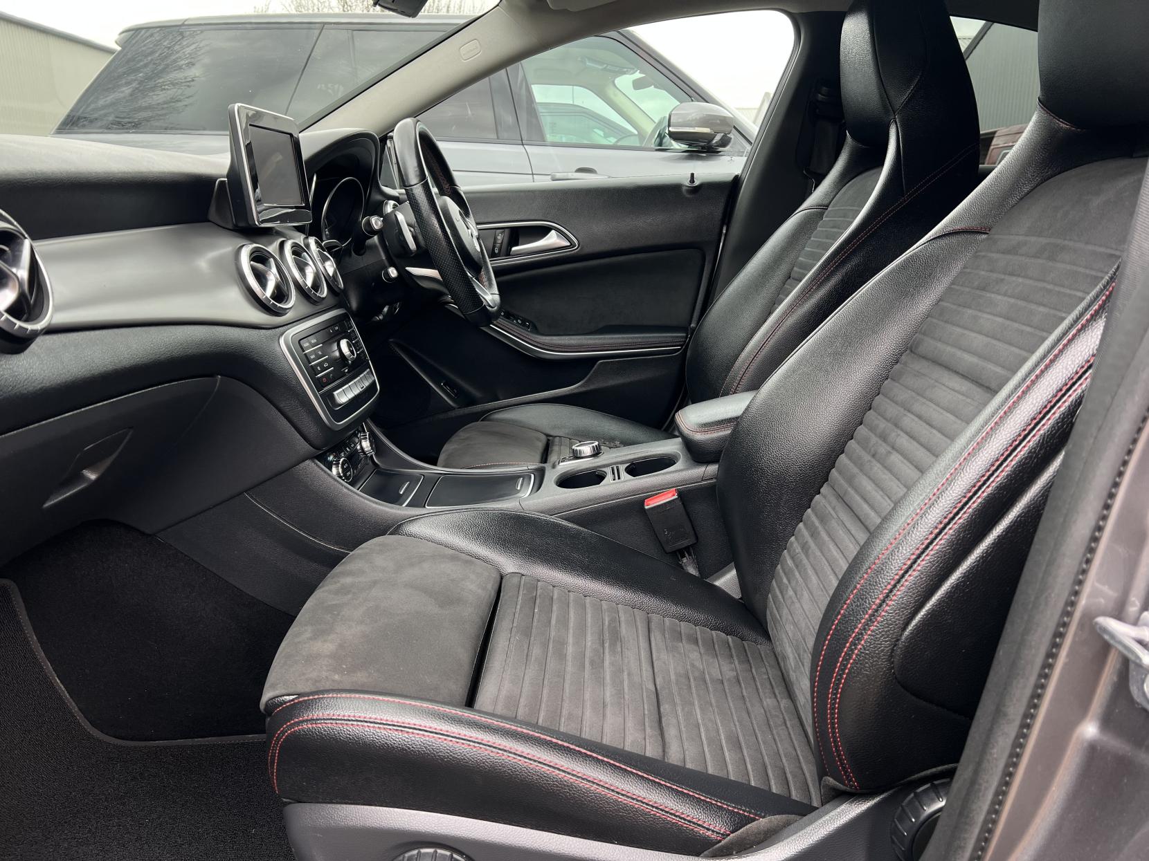 Mercedes-Benz CLA 1.6 CLA180 AMG Line Edition Coupe 4dr Petrol 7G-DCT Euro 6 (s/s) (122 ps)