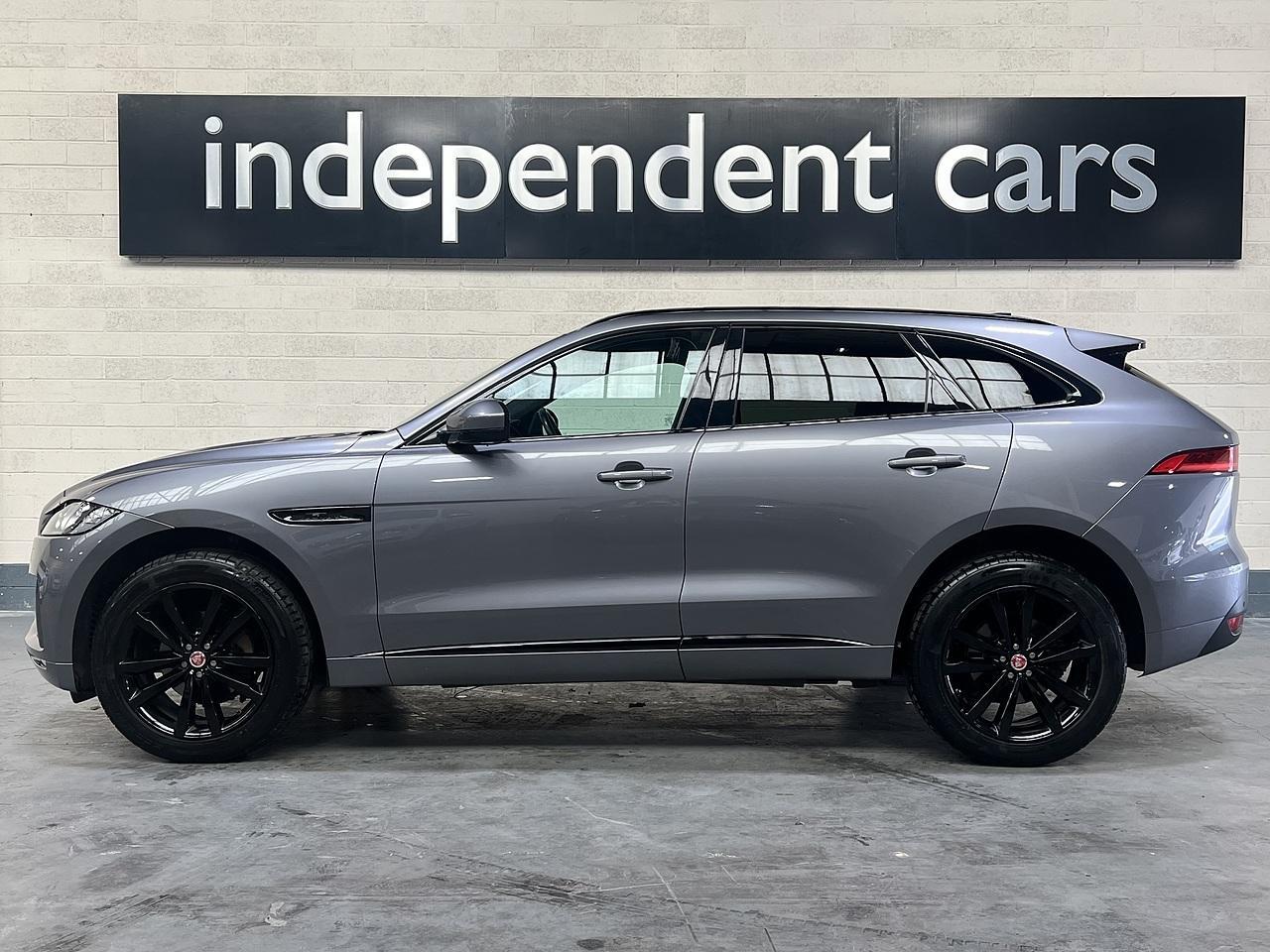 Jaguar F-PACE 2.0 D180 Chequered Flag SUV 5dr Diesel Auto AWD Euro 6 (s/s) (180 ps)