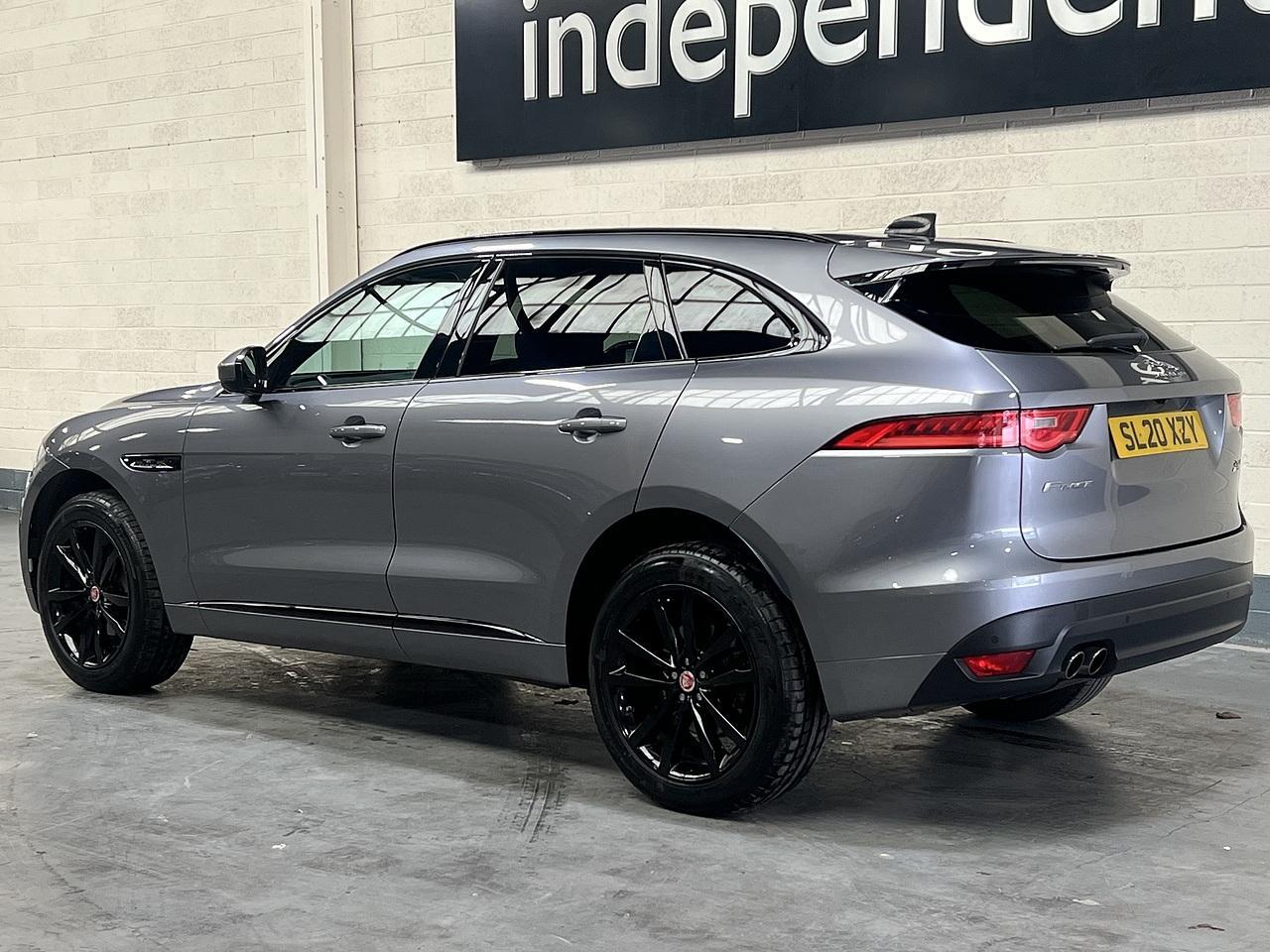 Jaguar F-PACE 2.0 D180 Chequered Flag SUV 5dr Diesel Auto AWD Euro 6 (s/s) (180 ps)