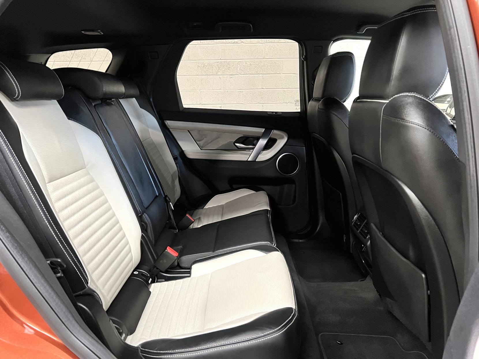Land Rover Discovery Sport 1.5 P300e 12.2kWh R-Dynamic S SUV 5dr Petrol Plug-in Hybrid Auto 4WD Euro 6 (s/s) (309 ps)