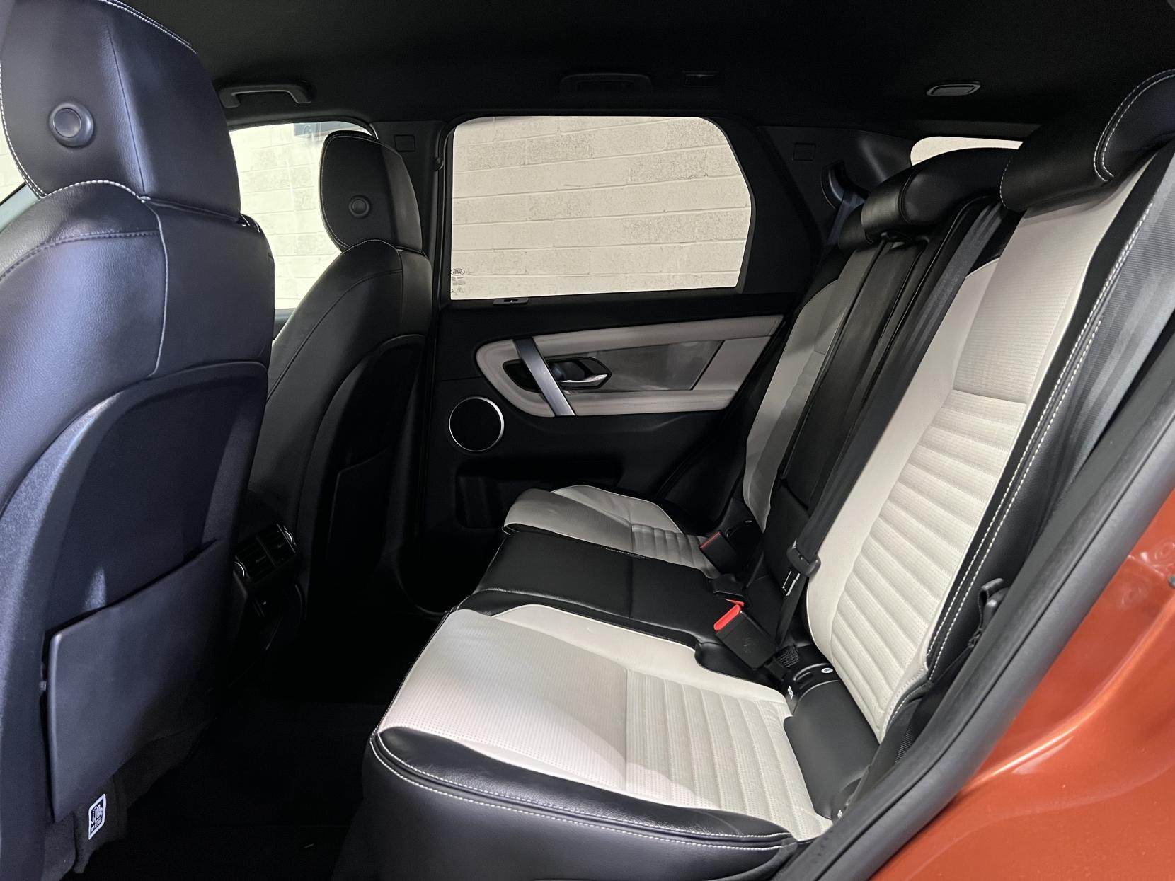 Land Rover Discovery Sport 1.5 P300e 12.2kWh R-Dynamic S SUV 5dr Petrol Plug-in Hybrid Auto 4WD Euro 6 (s/s) (309 ps)