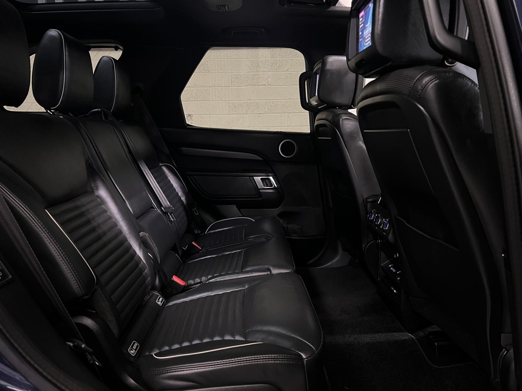 Land Rover Discovery 3.0 SD V6 HSE Luxury SUV 5dr Diesel Auto 4WD Euro 6 (s/s) (306 ps)