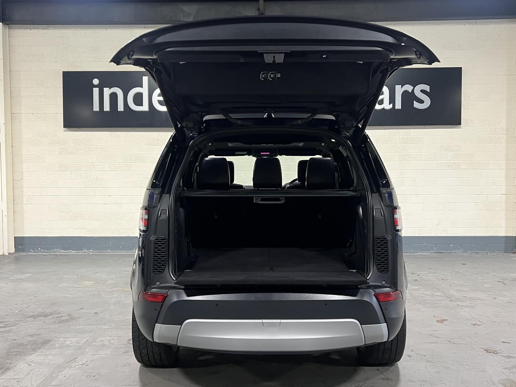 Land Rover Discovery 3.0 SD V6 HSE Luxury SUV 5dr Diesel Auto 4WD Euro 6 (s/s) (306 ps)