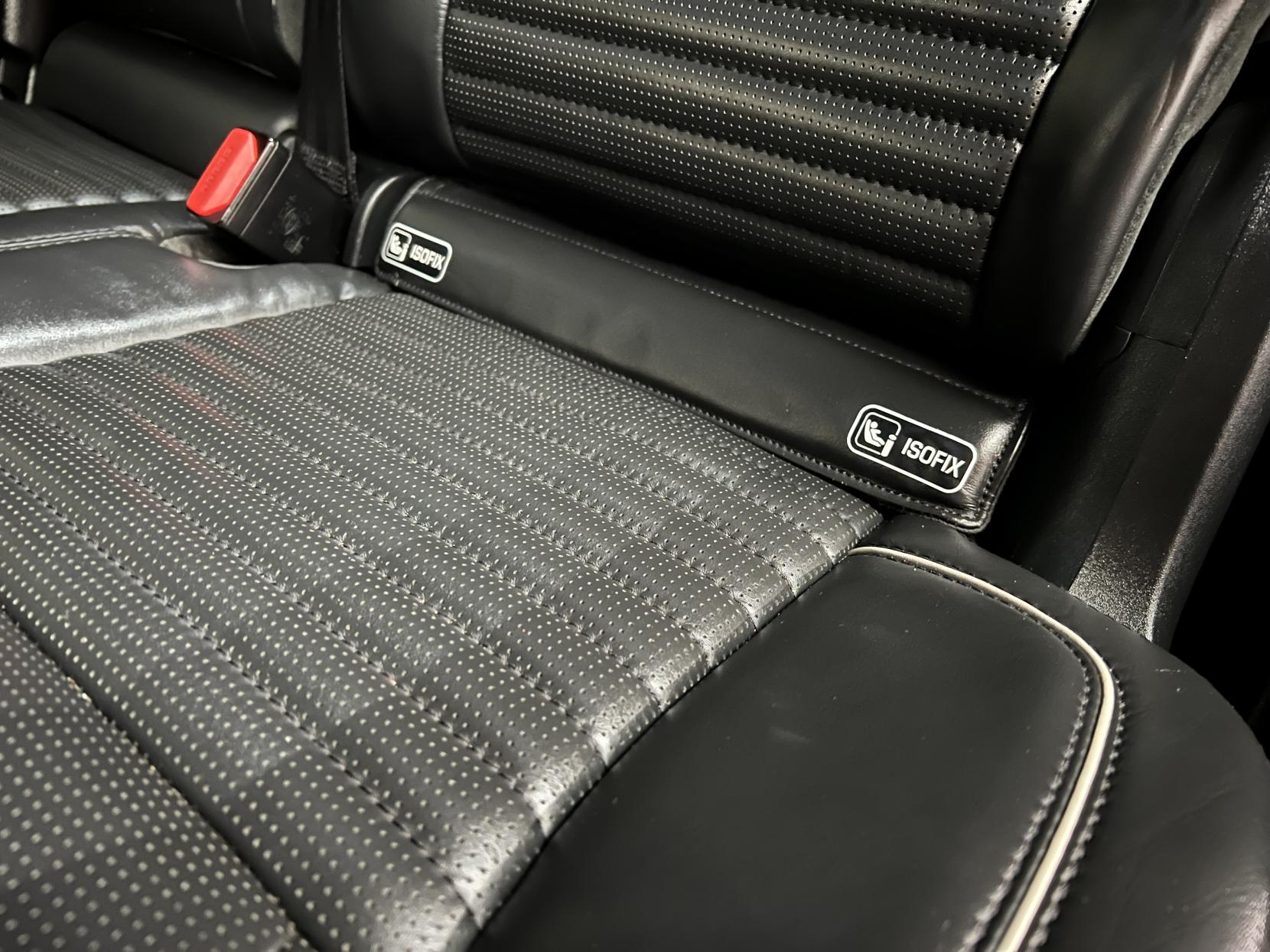 Land Rover Discovery 3.0 SD V6 HSE Luxury SUV 5dr Diesel Auto 4WD Euro 6 (s/s) (306 ps)