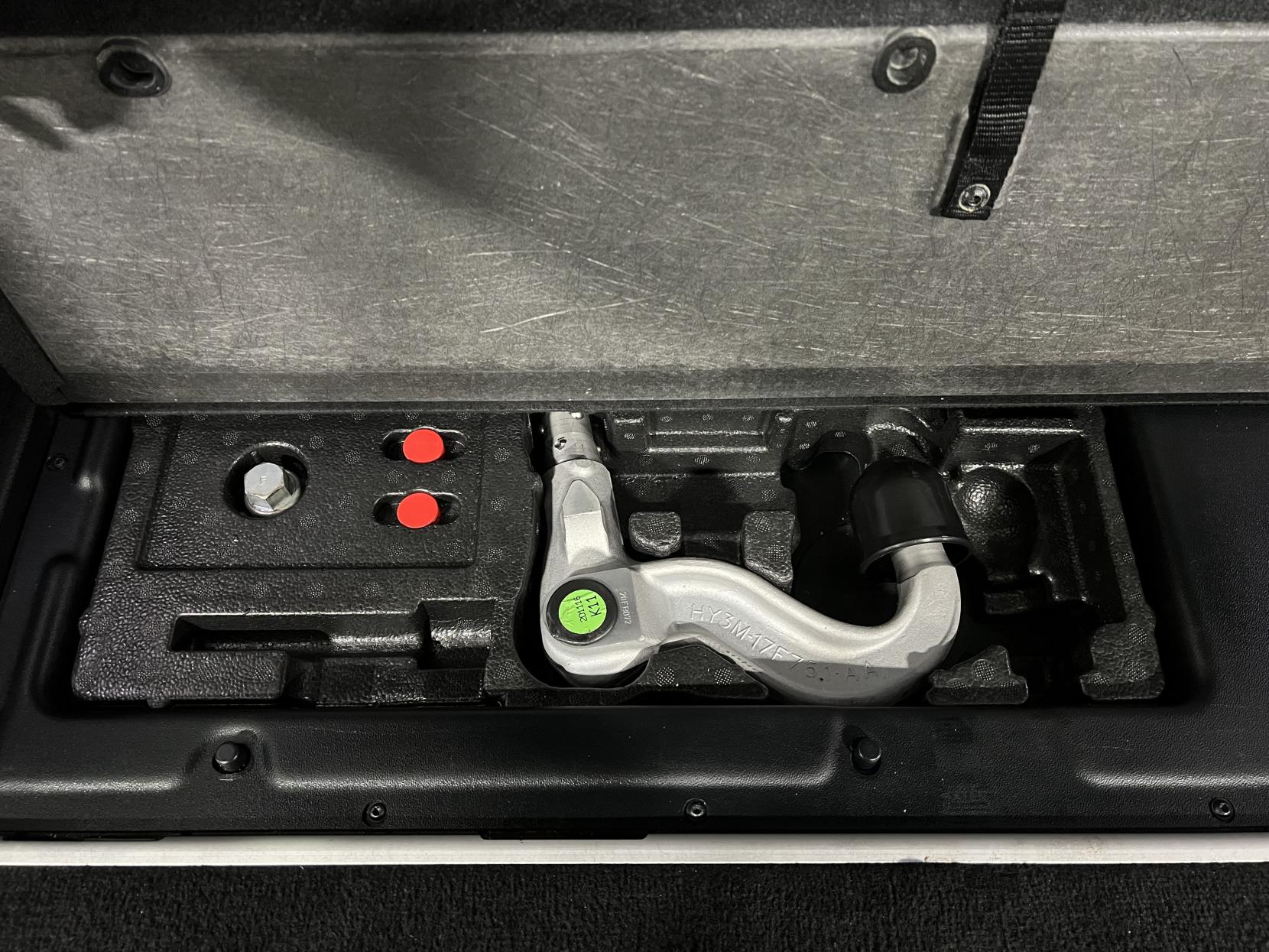 Land Rover Discovery 3.0 SD V6 HSE Luxury SUV 5dr Diesel Auto 4WD Euro 6 (s/s) (306 ps)