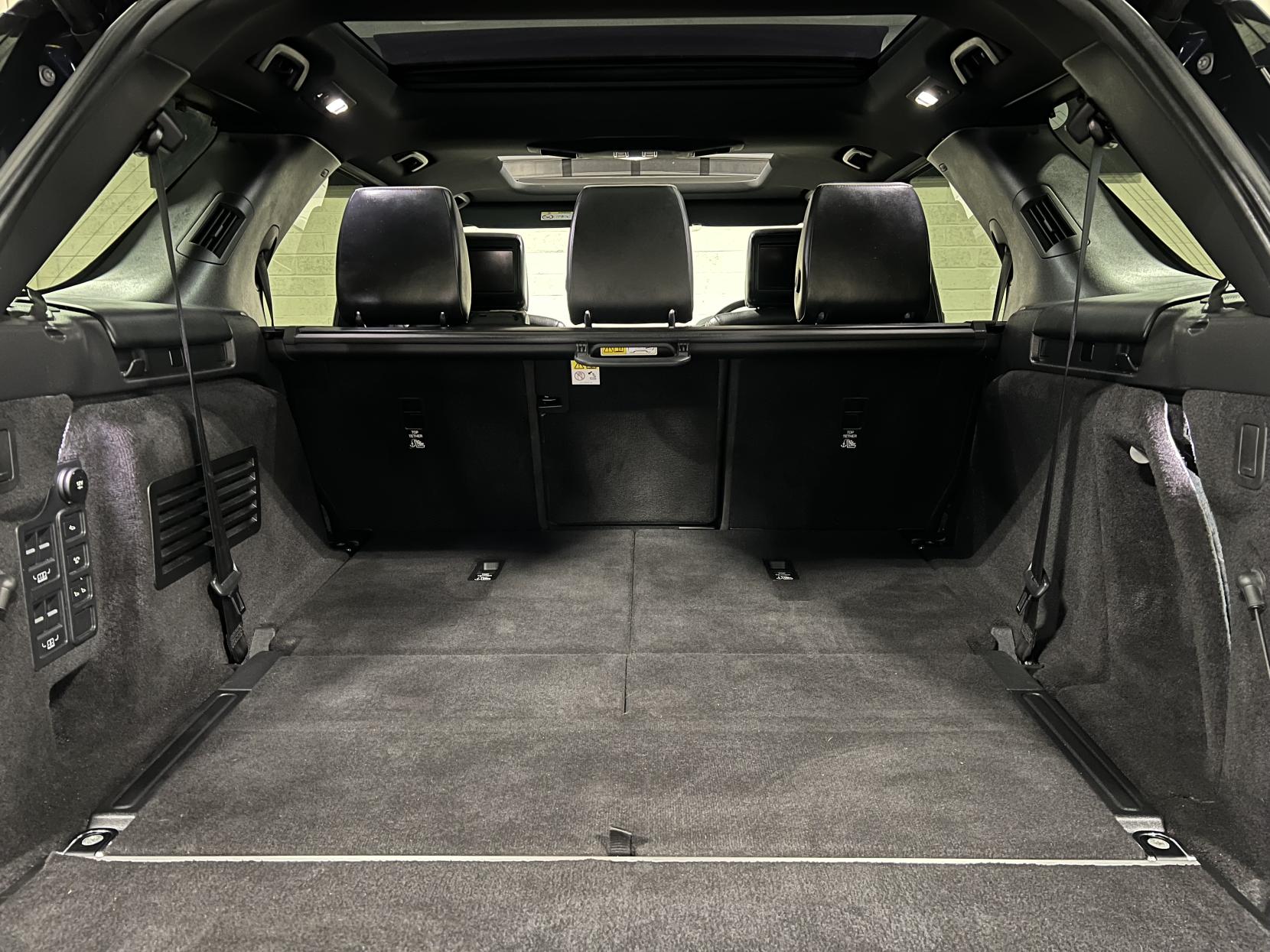 Land Rover Discovery 3.0 SD V6 HSE Luxury SUV 5dr Diesel Auto 4WD Euro 6 (s/s) (306 ps)