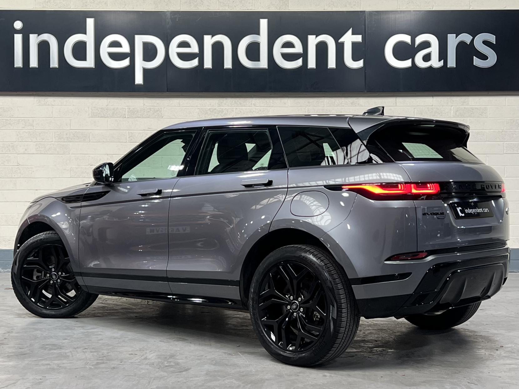 Land Rover Range Rover Evoque 1.5 P300e 12.2kWh R-Dynamic SE SUV 5dr Petrol Plug-in Hybrid Auto 4WD Euro 6 (s/s) (309 ps)