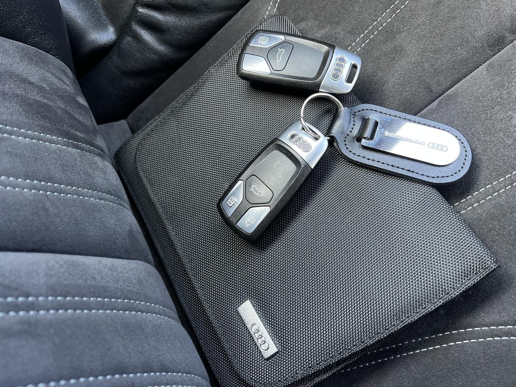 Audi TT 2.0 TFSI S line Coupe 3dr Petrol S Tronic Euro 6 (s/s) (230 ps)