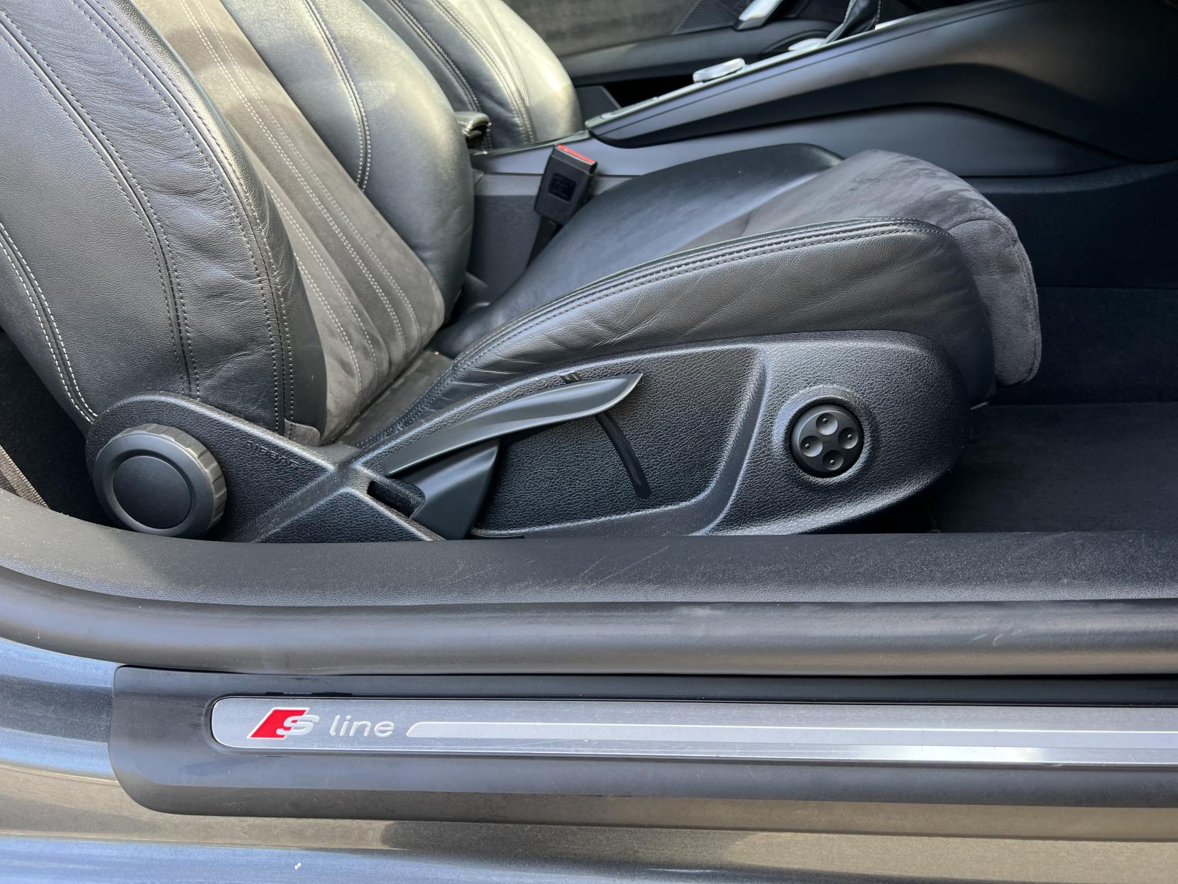 Audi TT 2.0 TFSI S line Coupe 3dr Petrol S Tronic Euro 6 (s/s) (230 ps)