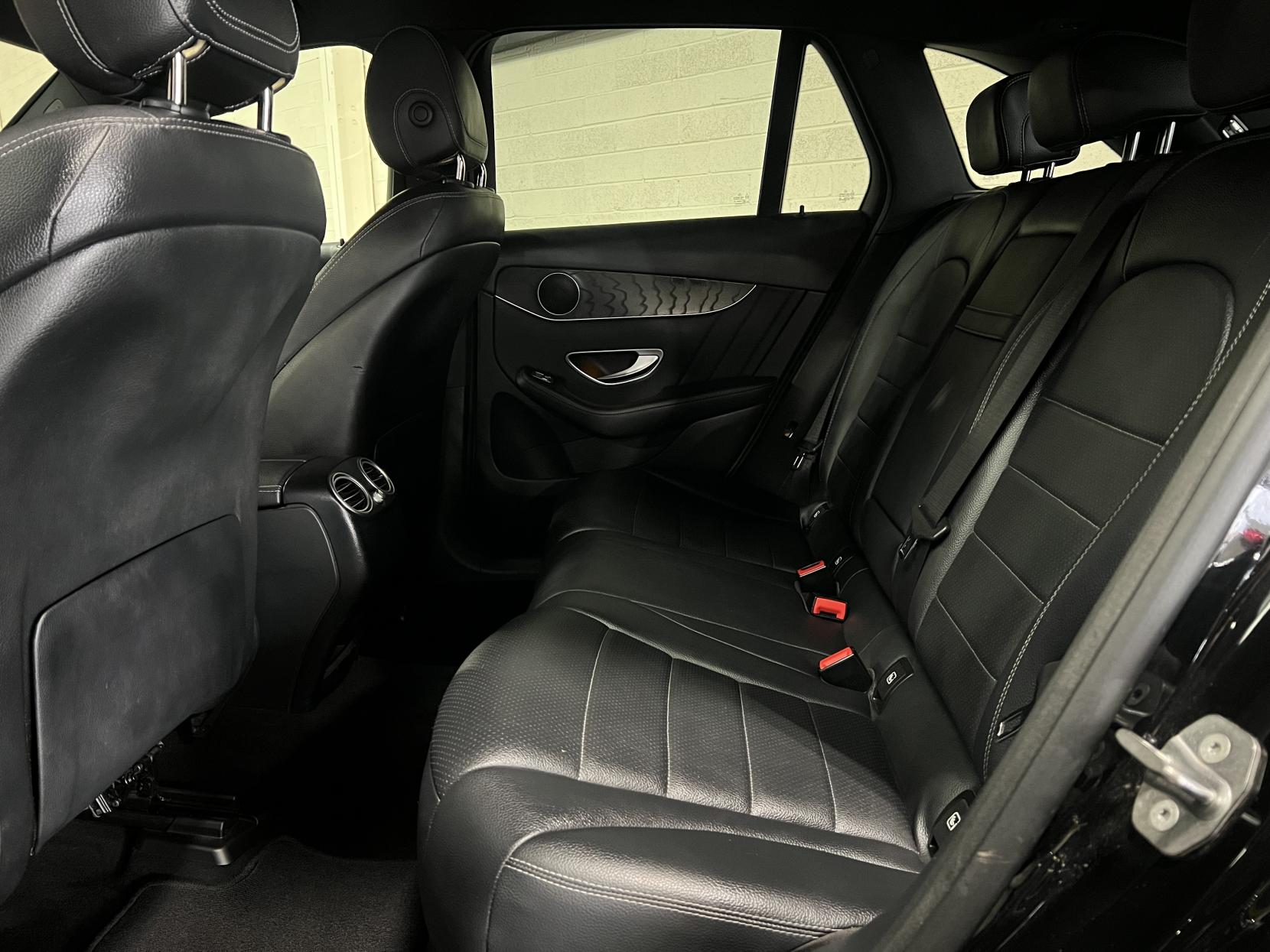 Mercedes-Benz GLC 2.1 GLC220d AMG Line SUV 5dr Diesel G-Tronic 4MATIC Euro 6 (s/s) (170 ps)