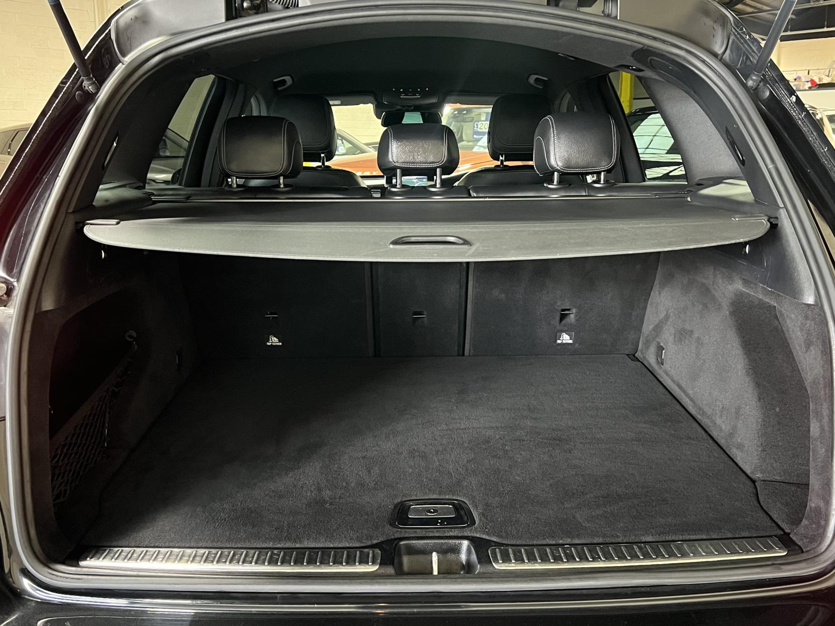 Mercedes-Benz GLC 2.1 GLC220d AMG Line SUV 5dr Diesel G-Tronic 4MATIC Euro 6 (s/s) (170 ps)