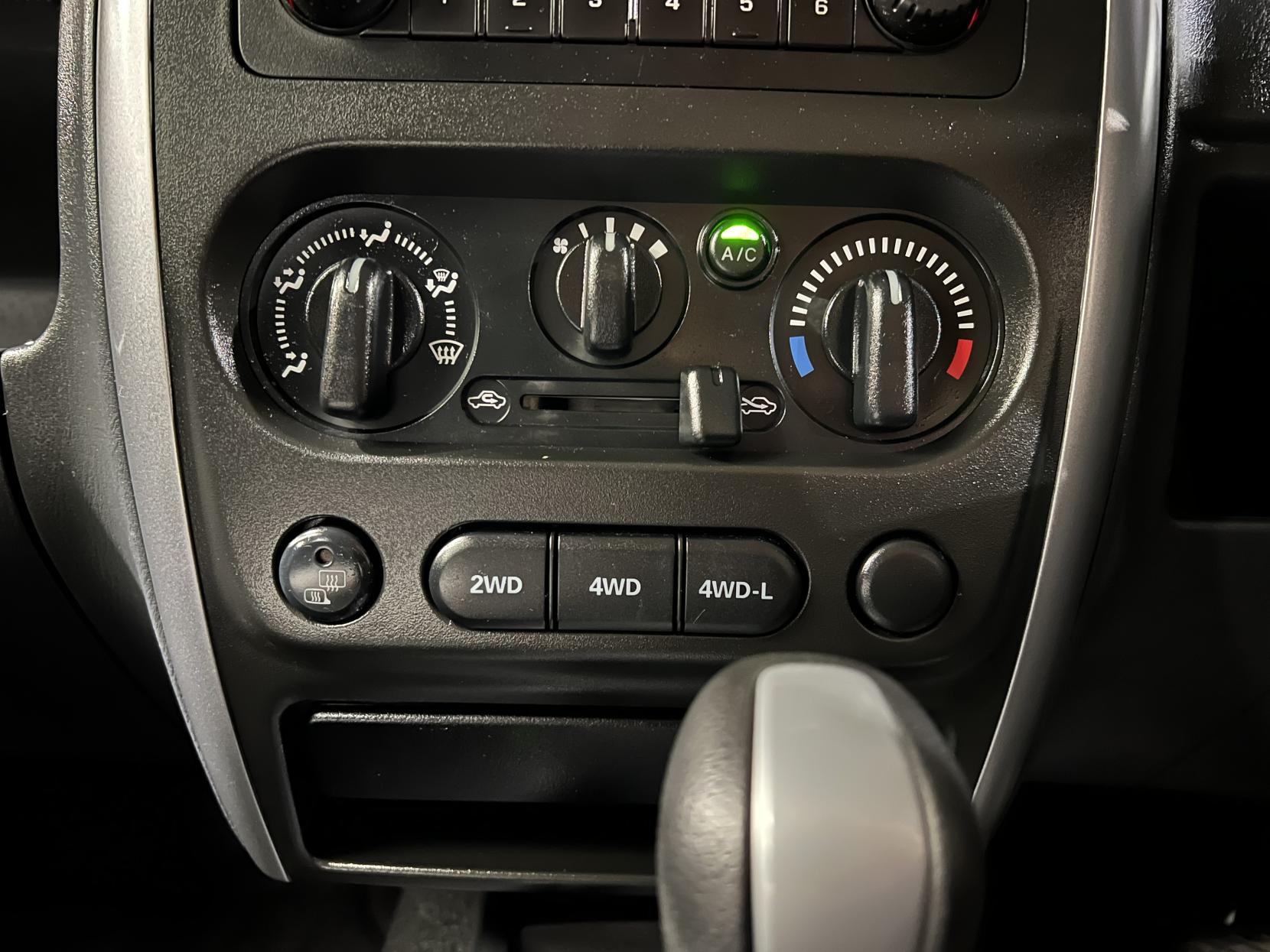 Suzuki Jimny 1.3 VVT SZ4 SUV 3dr Petrol Auto 4WD Euro 5 (85 ps)