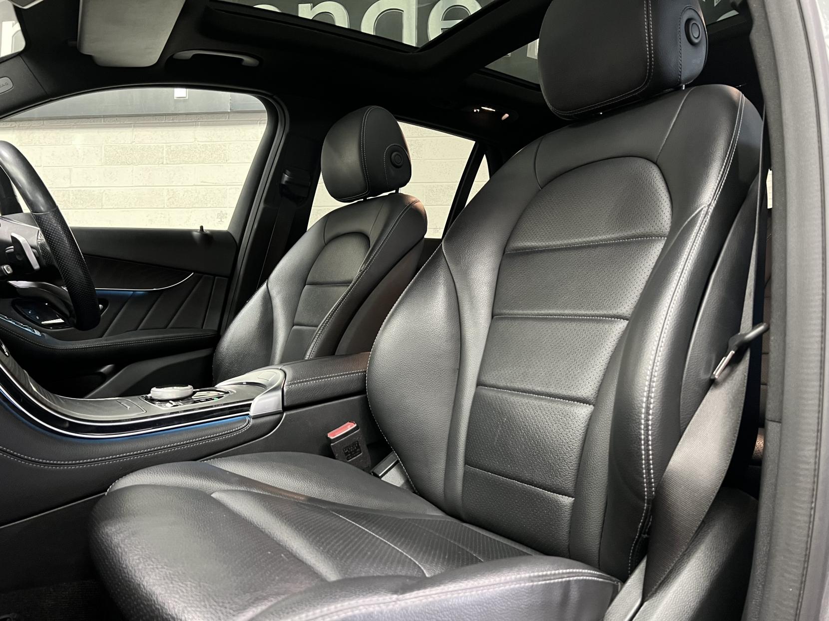 Mercedes-Benz GLC 2.0 GLC250 AMG Line (Premium) SUV 5dr Petrol G-Tronic+ 4MATIC Euro 6 (s/s) (211 ps)