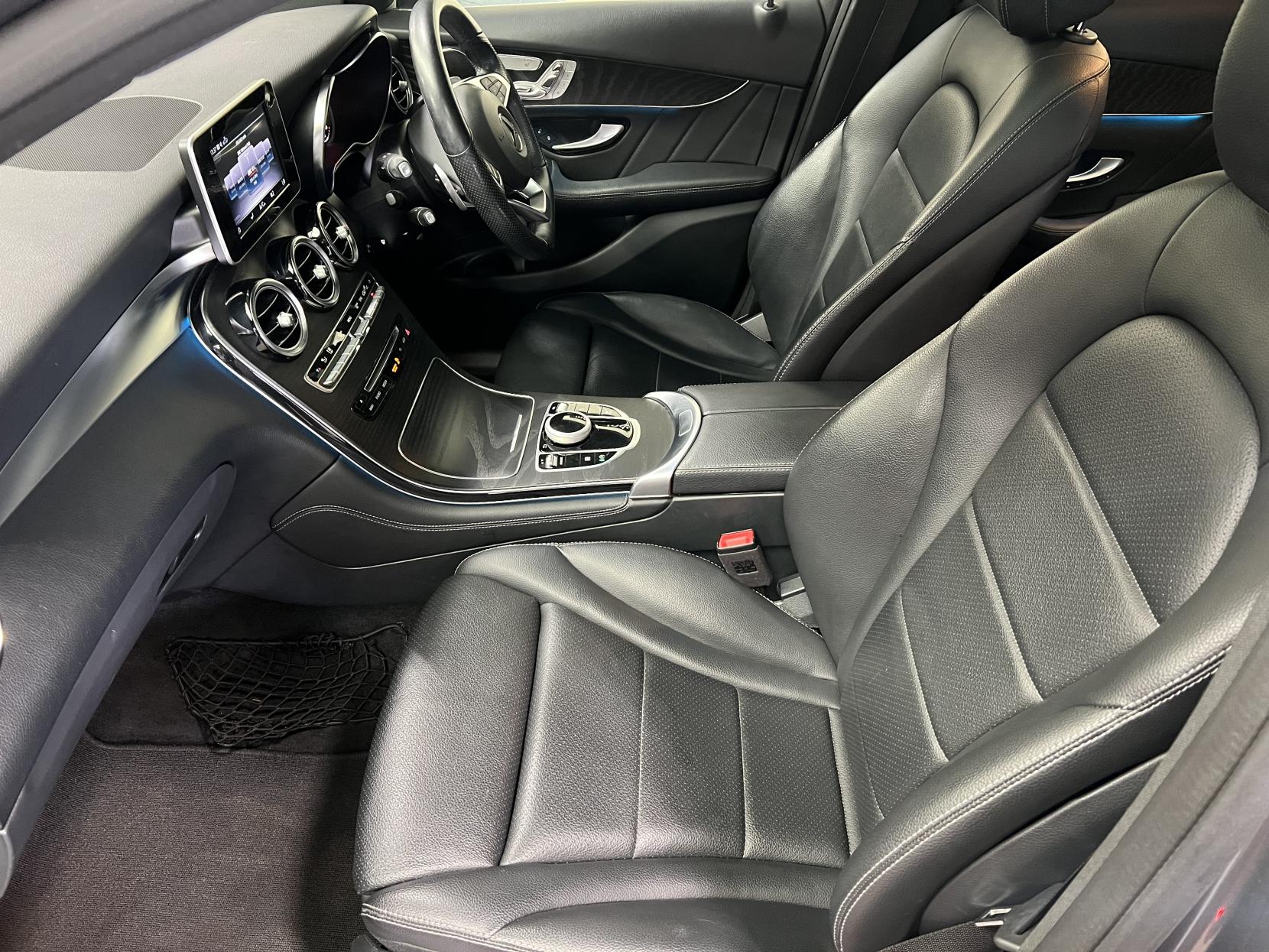 Mercedes-Benz GLC 2.0 GLC250 AMG Line (Premium) SUV 5dr Petrol G-Tronic+ 4MATIC Euro 6 (s/s) (211 ps)