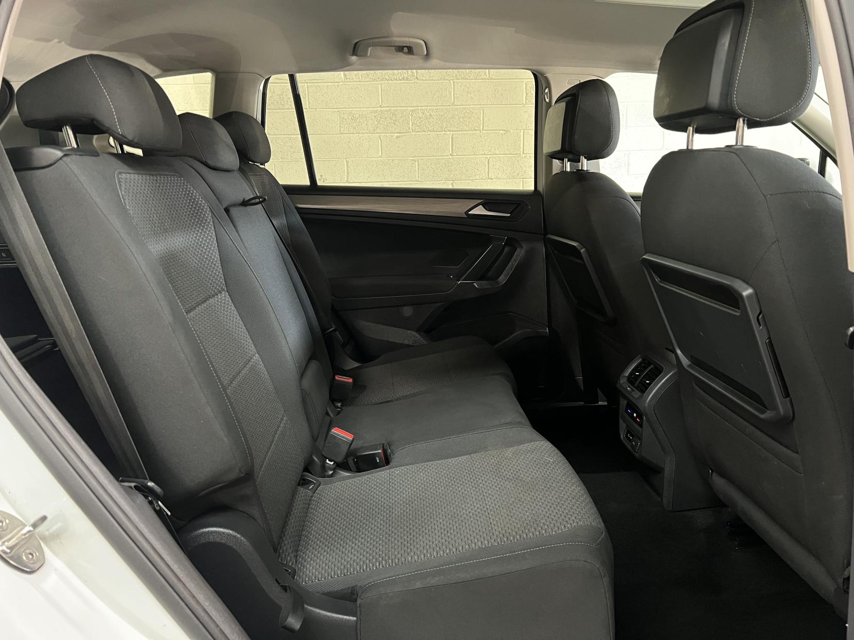 Volkswagen Tiguan Allspace 2.0 TDI Match SUV 5dr Diesel DSG 4Motion Euro 6 (s/s) (150 ps)