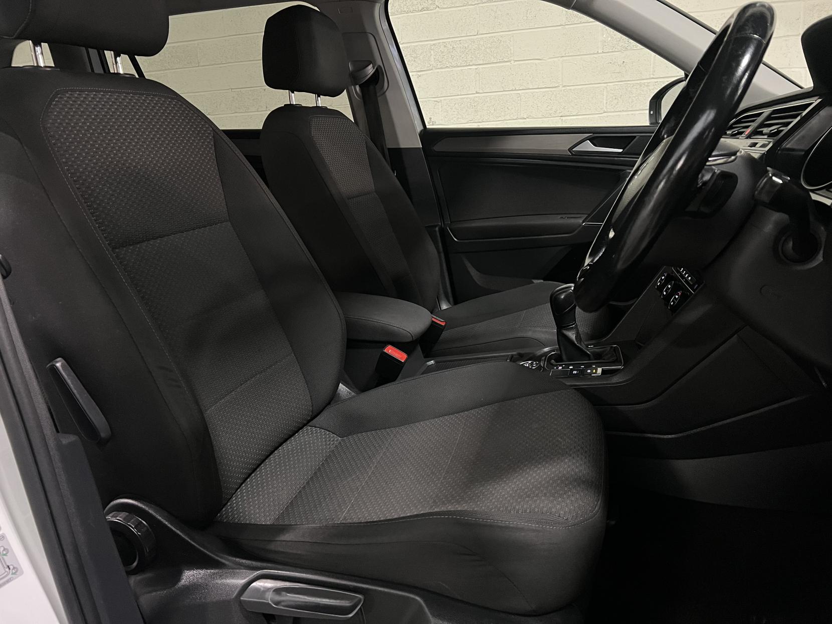 Volkswagen Tiguan Allspace 2.0 TDI Match SUV 5dr Diesel DSG 4Motion Euro 6 (s/s) (150 ps)