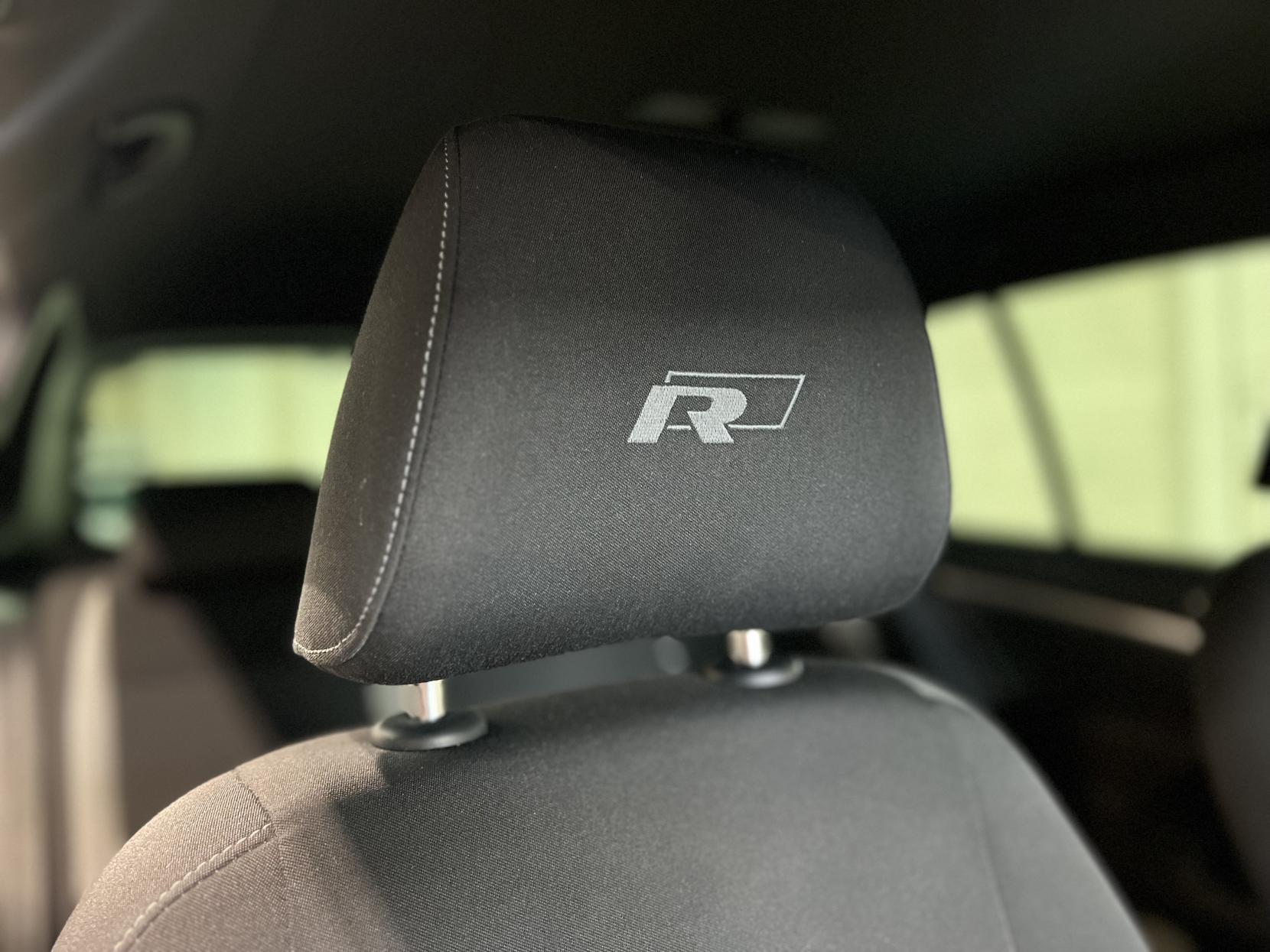 Volkswagen Tiguan 2.0 TDI BlueMotion Tech R-Line SUV 5dr Diesel Manual 4WD Euro 5 (s/s) (Nav) (140 ps)