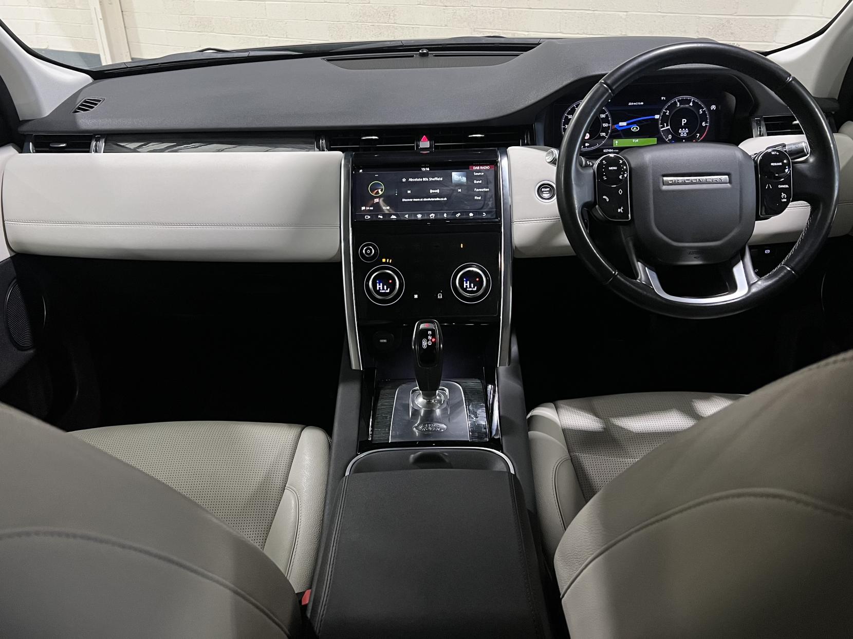 Land Rover Discovery Sport 2.0 P200 MHEV SE SUV 5dr Petrol Auto 4WD Euro 6 (s/s) (200 ps)