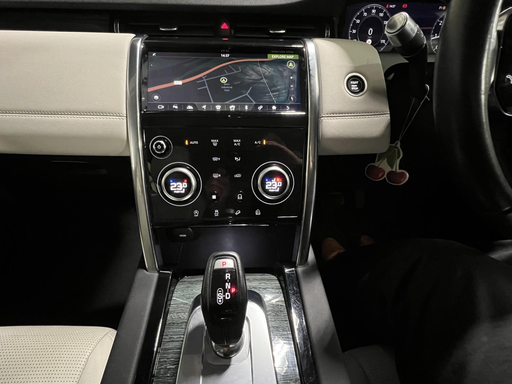 Land Rover Discovery Sport 2.0 P200 MHEV SE SUV 5dr Petrol Auto 4WD Euro 6 (s/s) (200 ps)