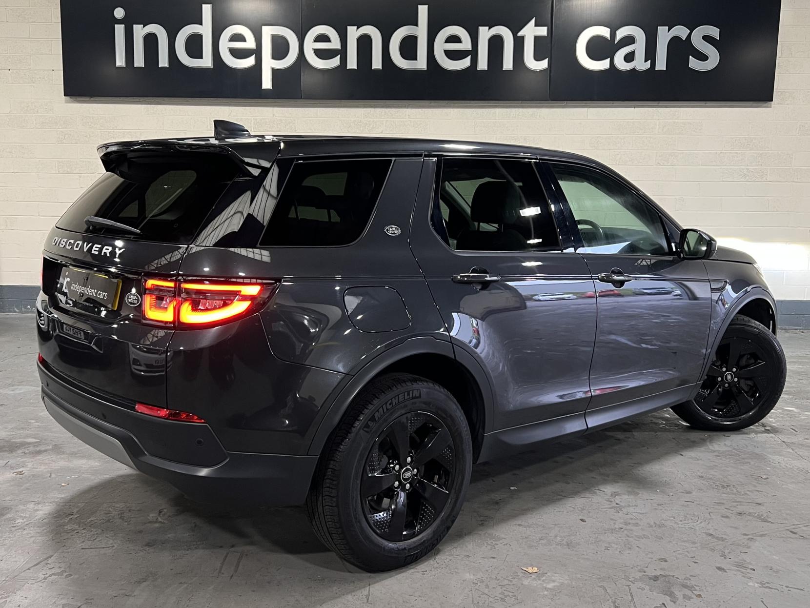 Land Rover Discovery Sport 2.0 P200 MHEV SE SUV 5dr Petrol Auto 4WD Euro 6 (s/s) (200 ps)