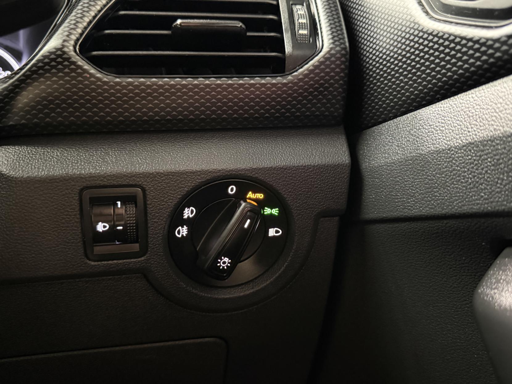 Volkswagen T-Cross 1.0 TSI SE SUV 5dr Petrol Manual Euro 6 (s/s) (110 ps)