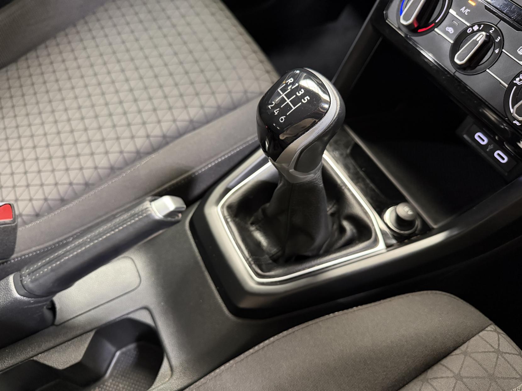 Volkswagen T-Cross 1.0 TSI SE SUV 5dr Petrol Manual Euro 6 (s/s) (110 ps)