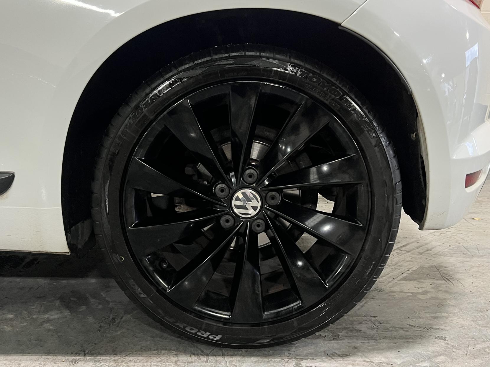 Volkswagen Scirocco 2.0 TSI BlueMotion Tech GT Hatchback 3dr Petrol Manual Euro 6 (s/s) (180 ps)