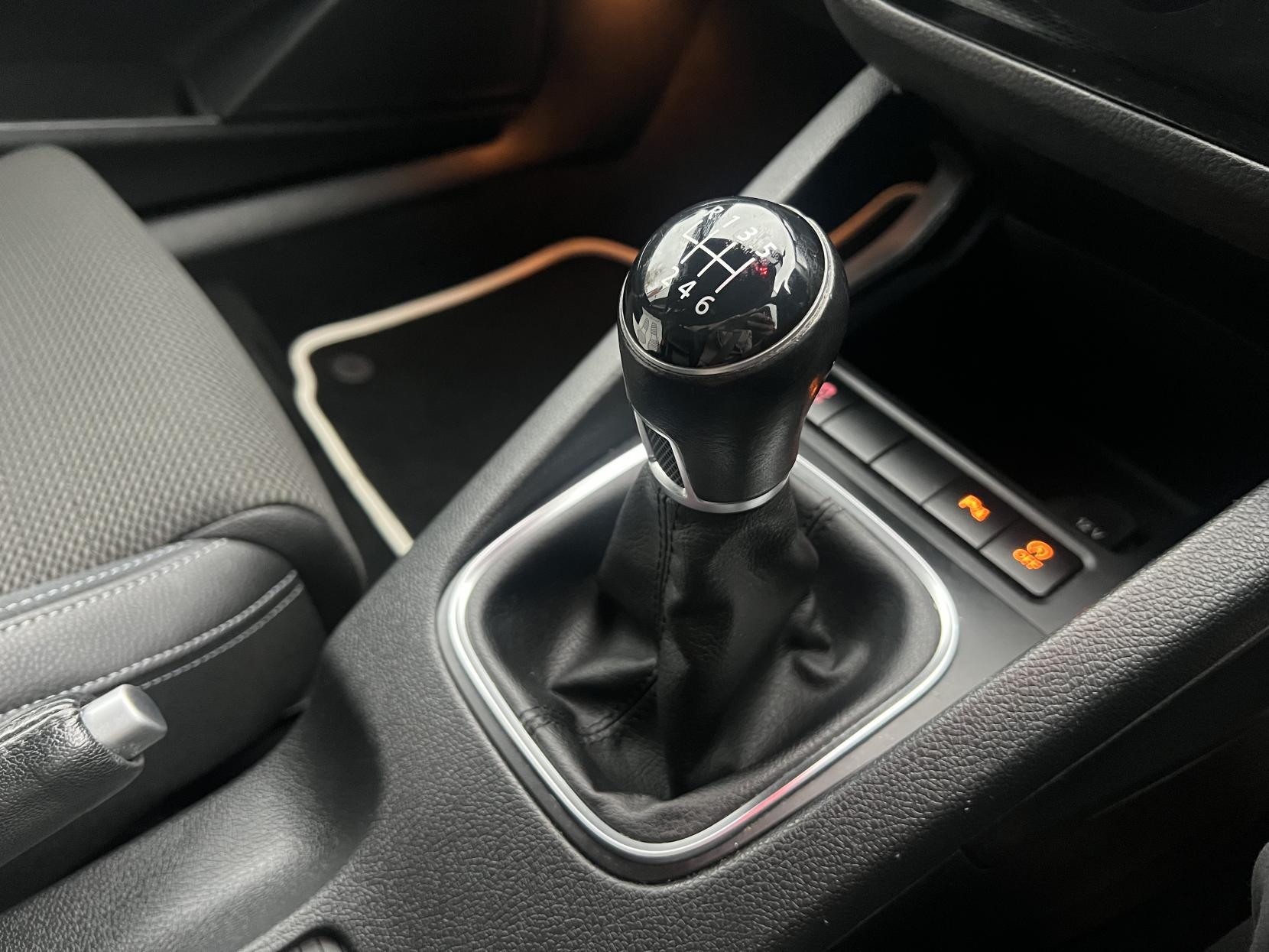 Volkswagen Scirocco 2.0 TSI BlueMotion Tech GT Hatchback 3dr Petrol Manual Euro 6 (s/s) (180 ps)