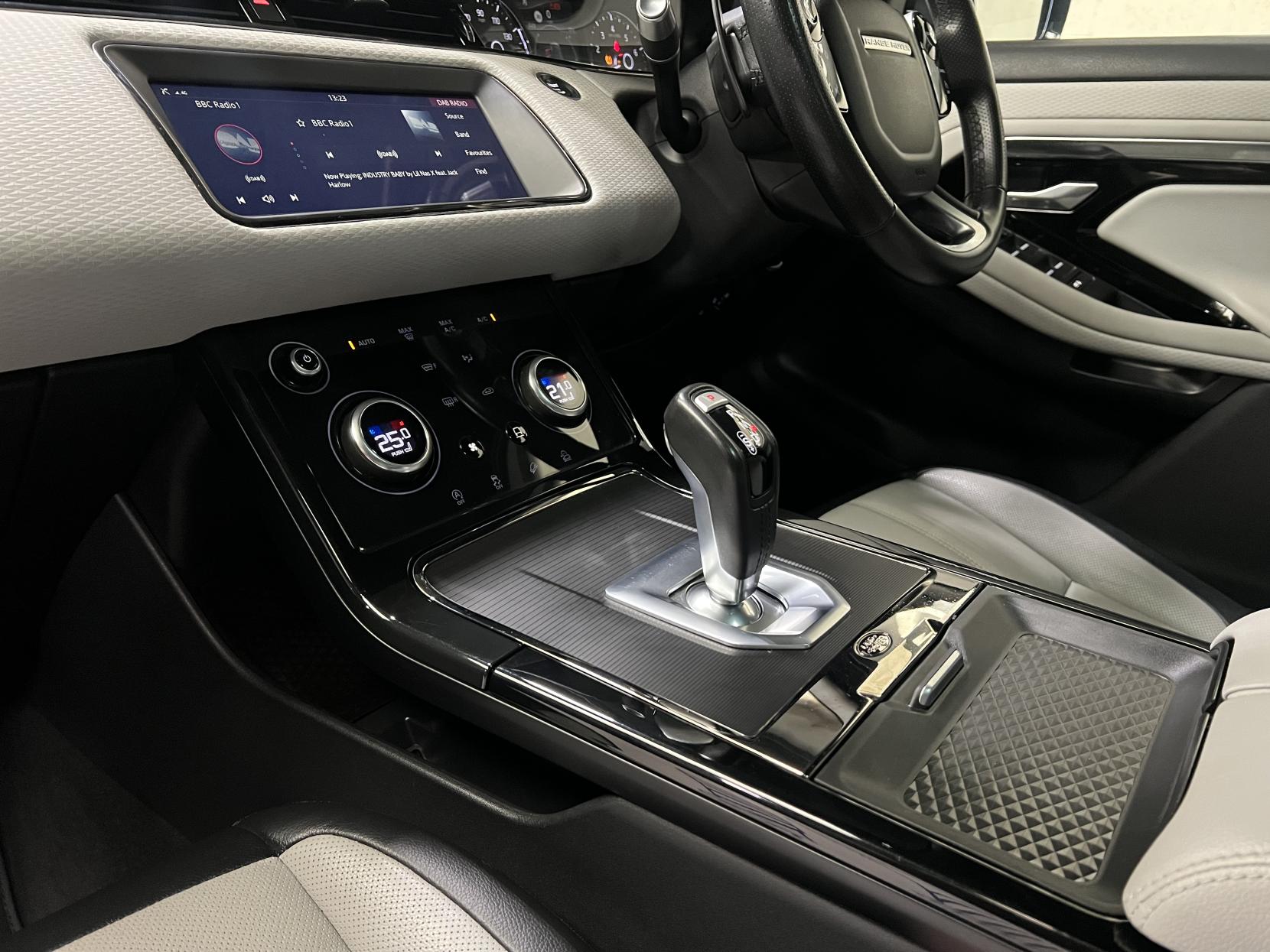 Land Rover Range Rover Evoque 2.0 P200 MHEV R-Dynamic S SUV 5dr Petrol Auto 4WD Euro 6 (s/s) (200 ps)