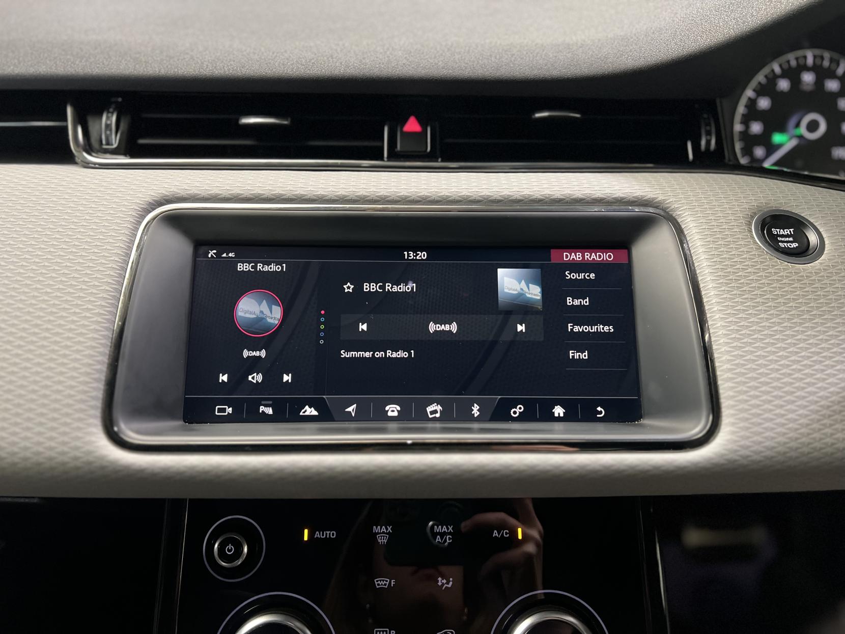 Land Rover Range Rover Evoque 2.0 P200 MHEV R-Dynamic S SUV 5dr Petrol Auto 4WD Euro 6 (s/s) (200 ps)