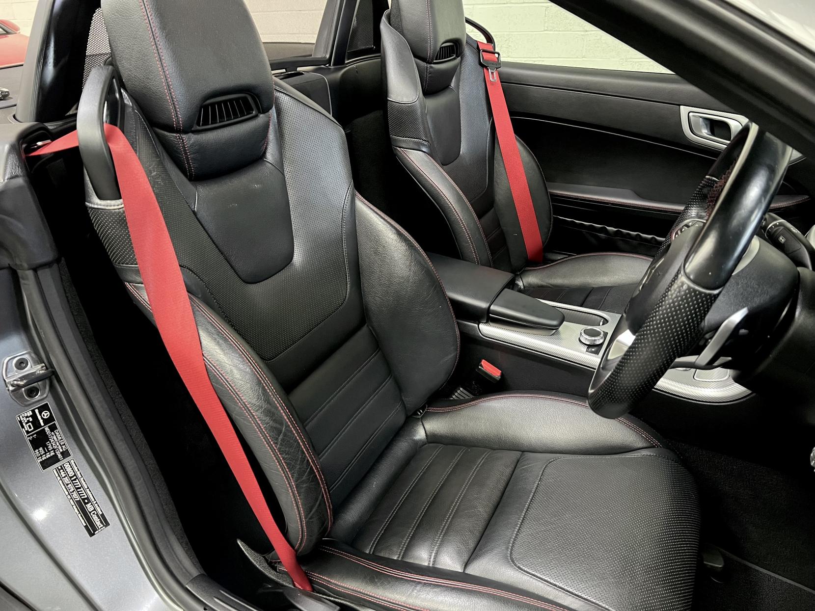 Mercedes-Benz SLC 2.0 SLC200 AMG Line Convertible 2dr Petrol G-Tronic Euro 6 (s/s) (184 ps)