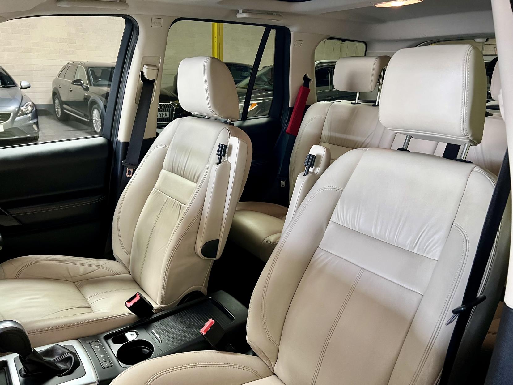 Land Rover Freelander 2 2.2 SD4 Metropolis SUV 5dr Diesel CommandShift 4WD Euro 5 (190 ps)