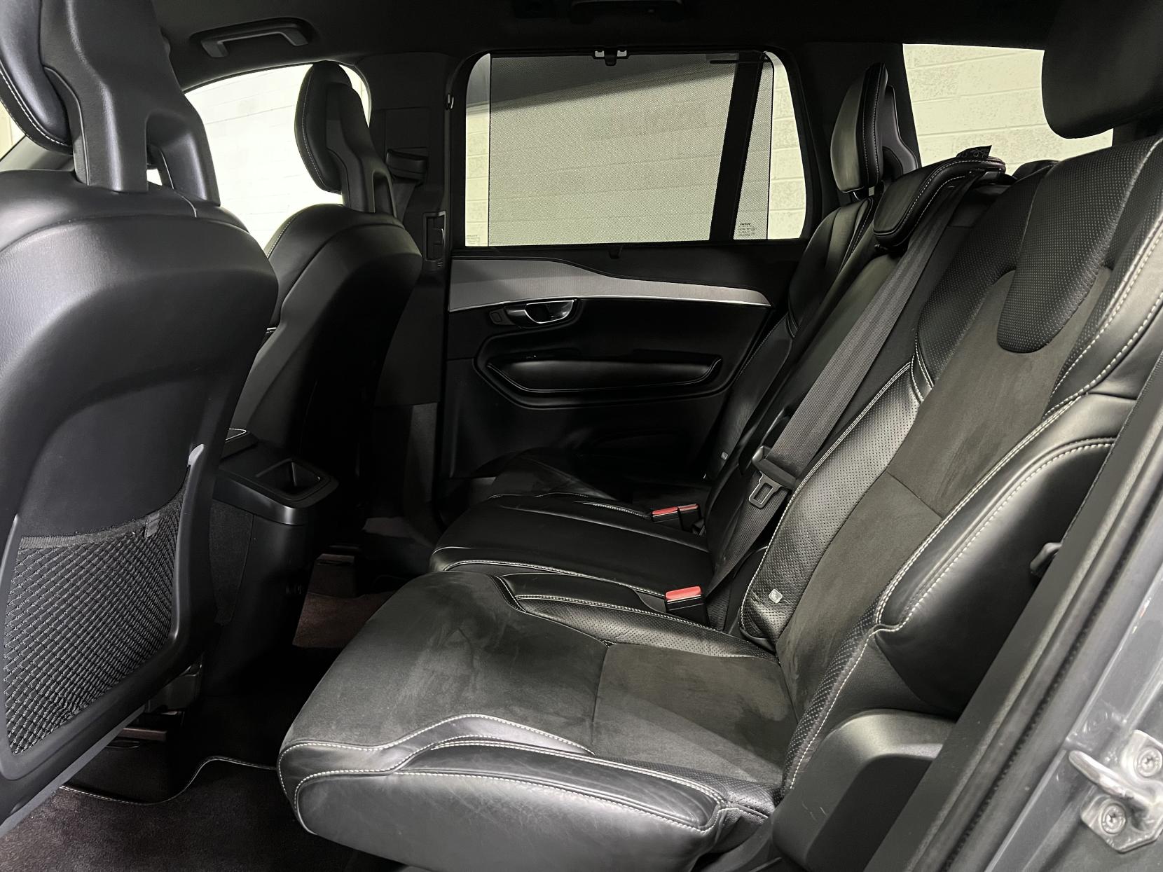 Volvo XC90 2.0 D5 PowerPulse R-Design Pro SUV 5dr Diesel Auto 4WD Euro 6 (s/s) (235 ps)