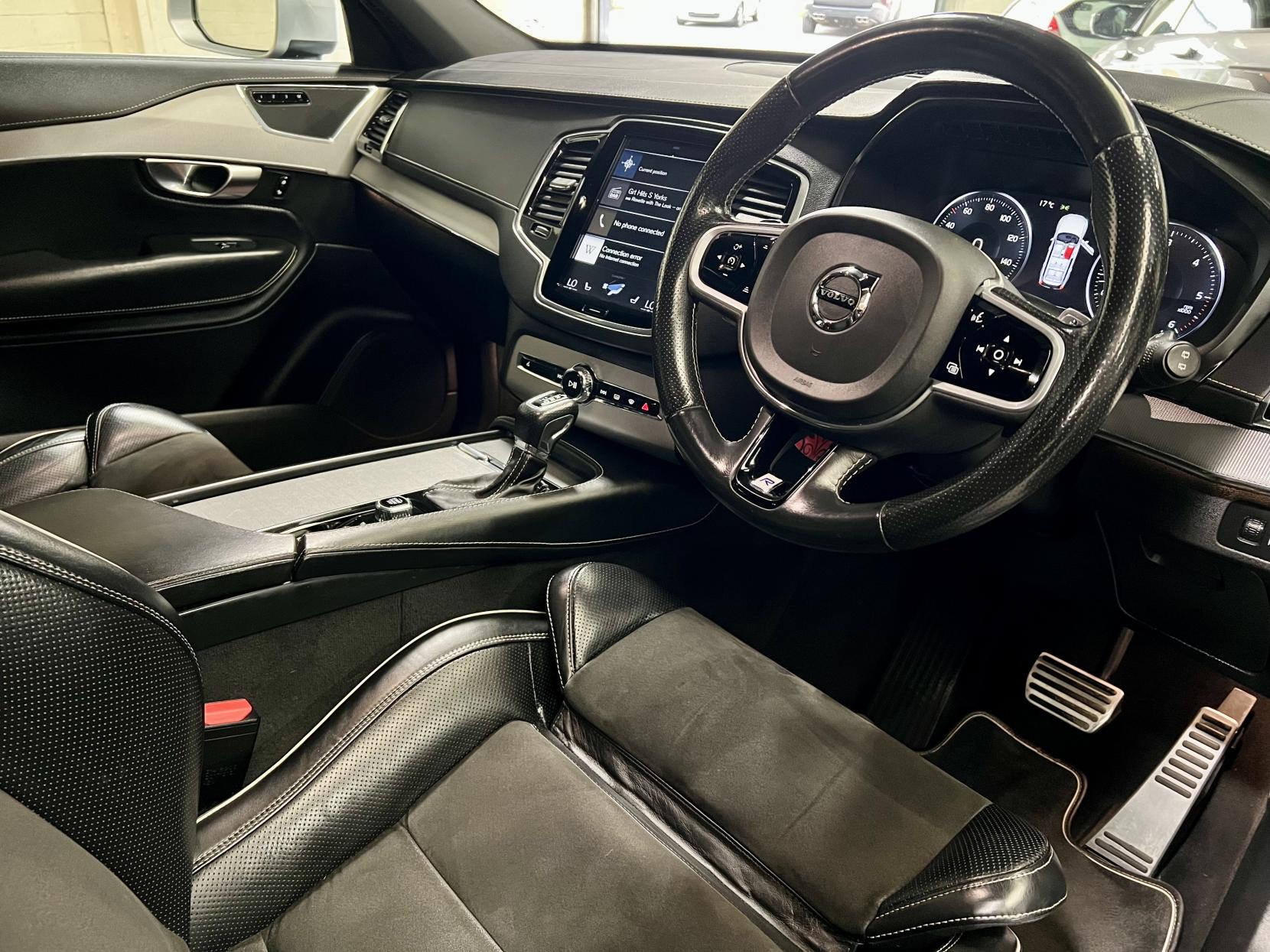 Volvo XC90 2.0 D5 PowerPulse R-Design Pro SUV 5dr Diesel Auto 4WD Euro 6 (s/s) (235 ps)